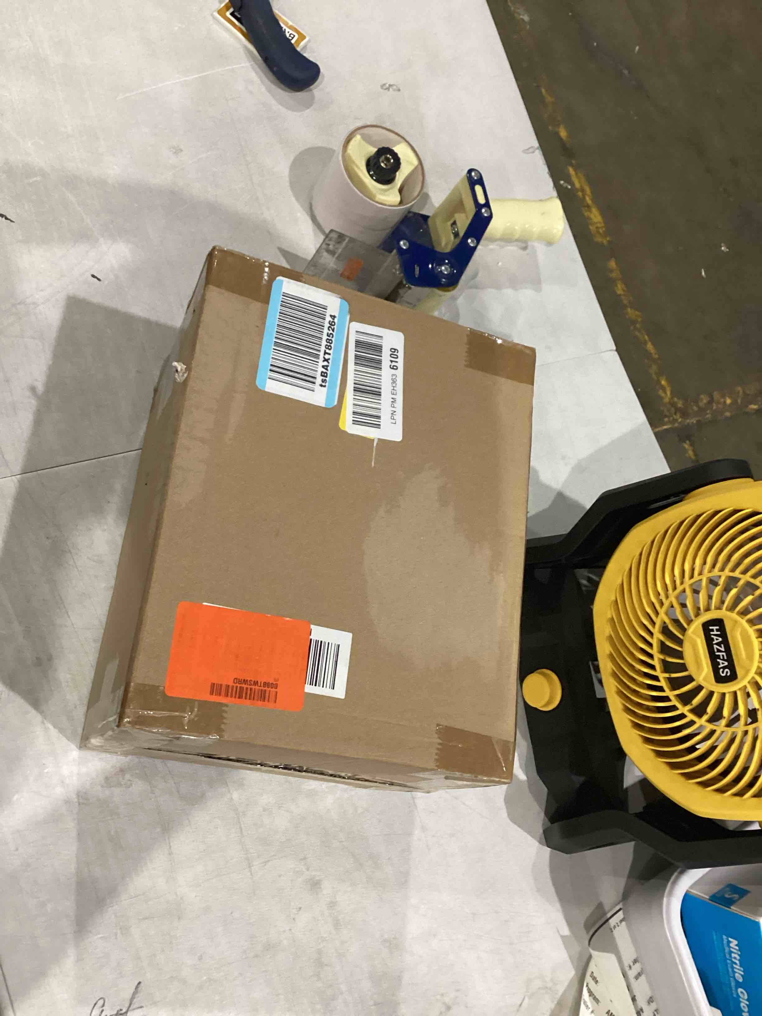 https://s3.amazonaws.com/lotting-images-prod/bidfta/BRN1439327_1753984254243.jpeg