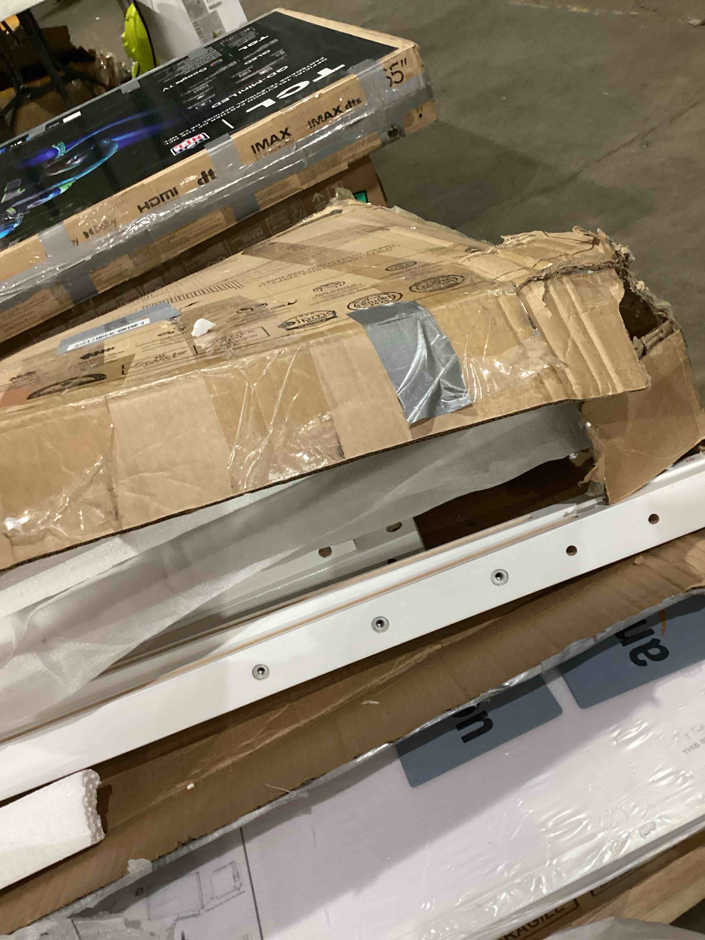 https://s3.amazonaws.com/lotting-images-prod/bidfta/BRN1439479_1754400916488.jpeg
