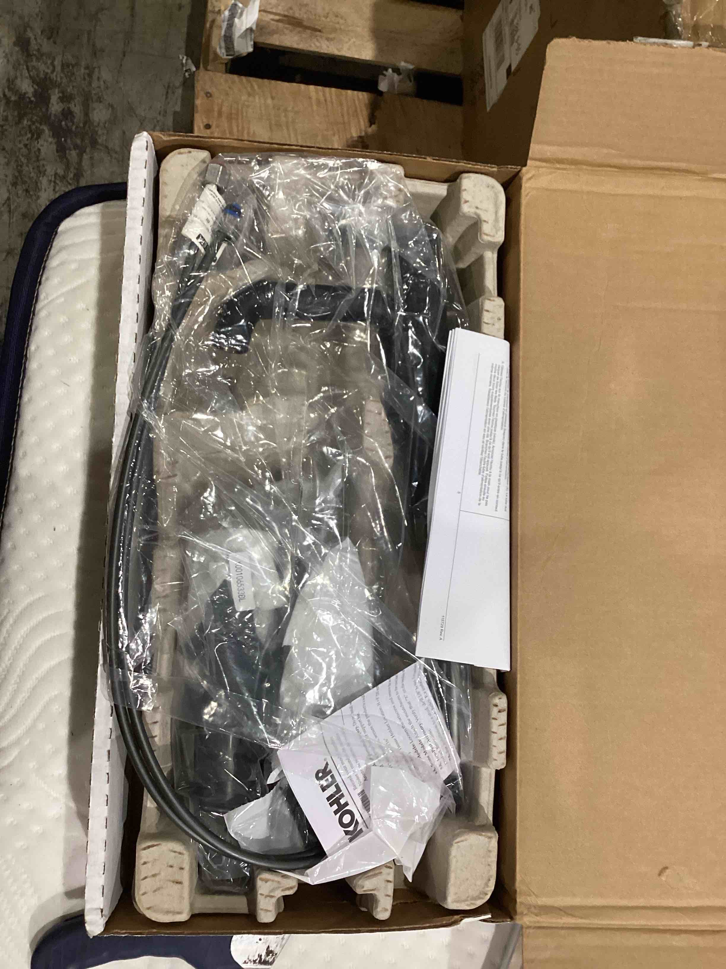 https://s3.amazonaws.com/lotting-images-prod/bidfta/BRN1439531_1754487163651.jpeg