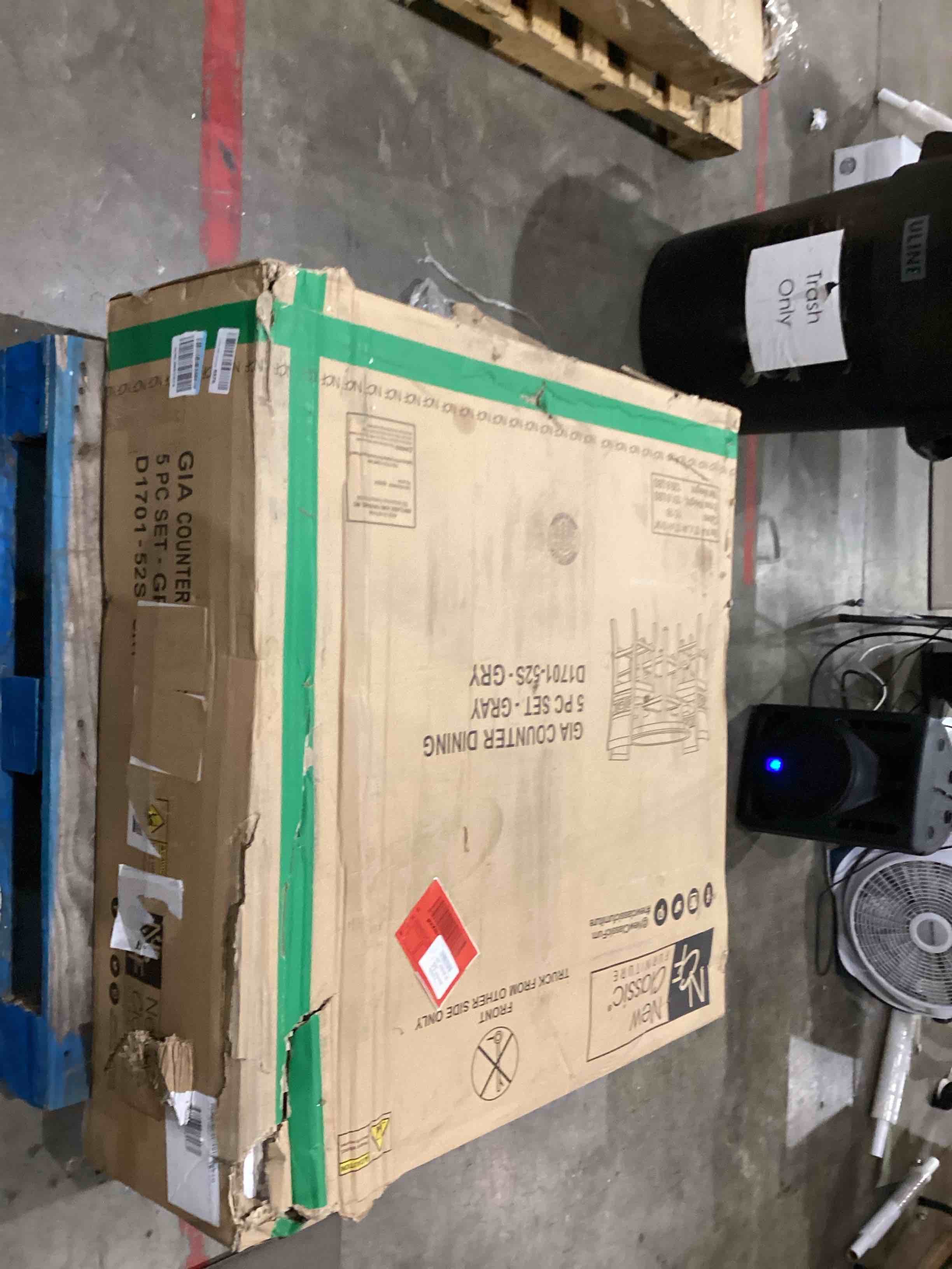 https://s3.amazonaws.com/lotting-images-prod/bidfta/BRN1439564_1754500494773.jpeg