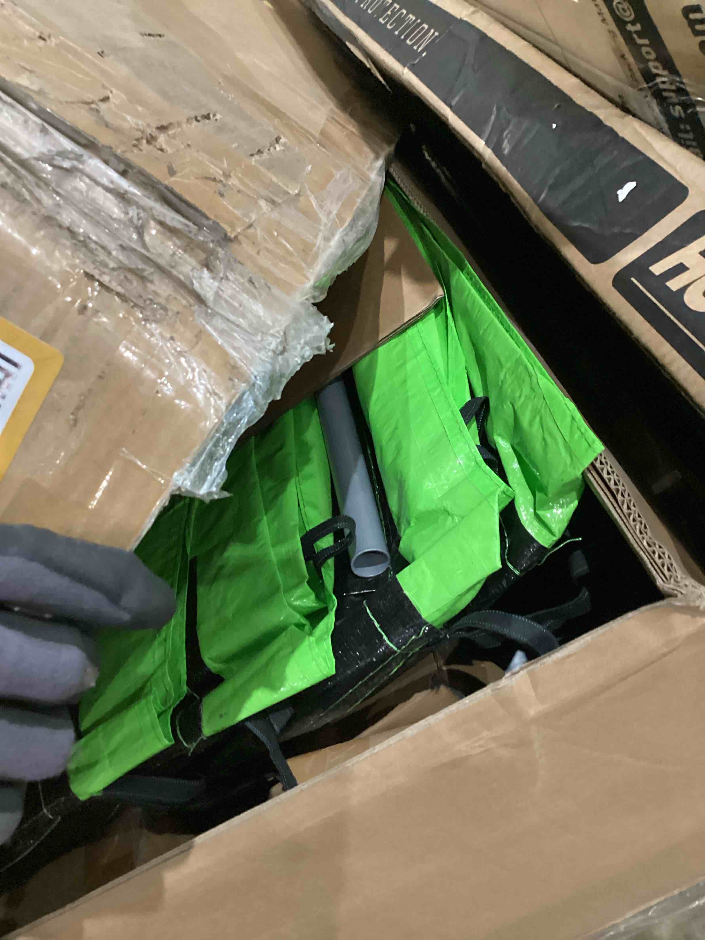 https://s3.amazonaws.com/lotting-images-prod/bidfta/BRN1439590_1754566488223.jpeg