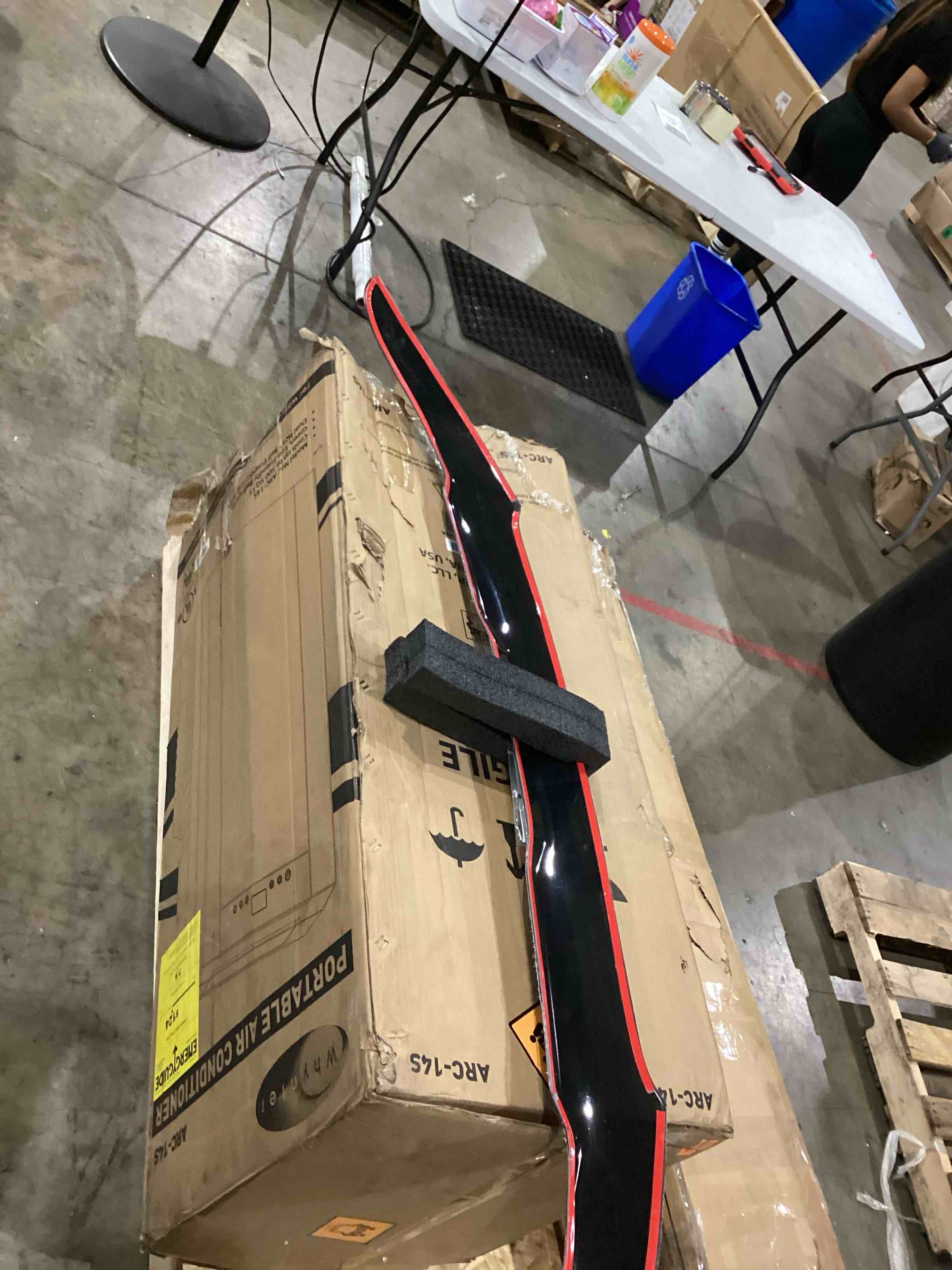 https://s3.amazonaws.com/lotting-images-prod/bidfta/BRN1439592_1754567118707.jpeg