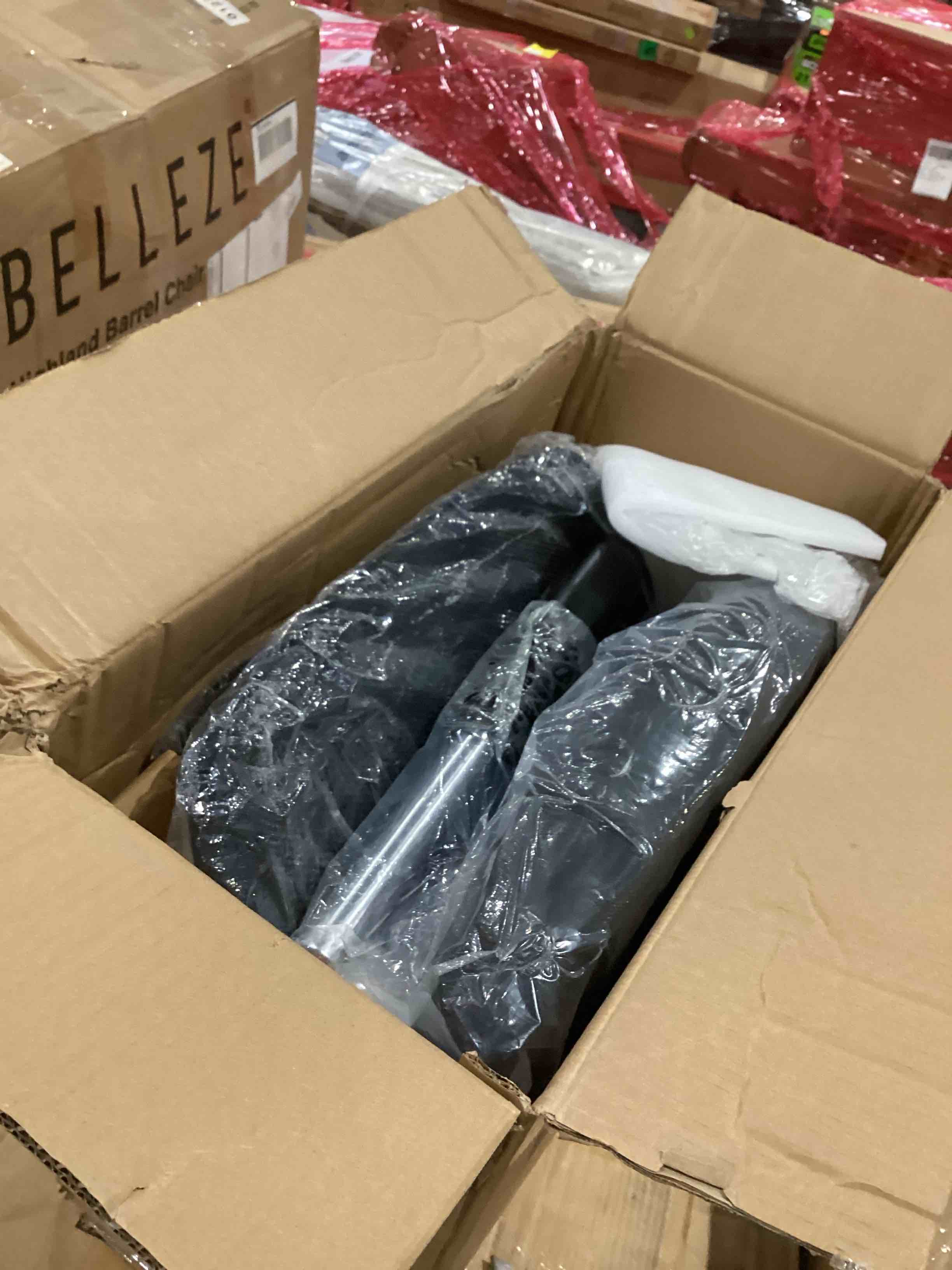 https://s3.amazonaws.com/lotting-images-prod/bidfta/BRN1439815_1754675532442.jpeg