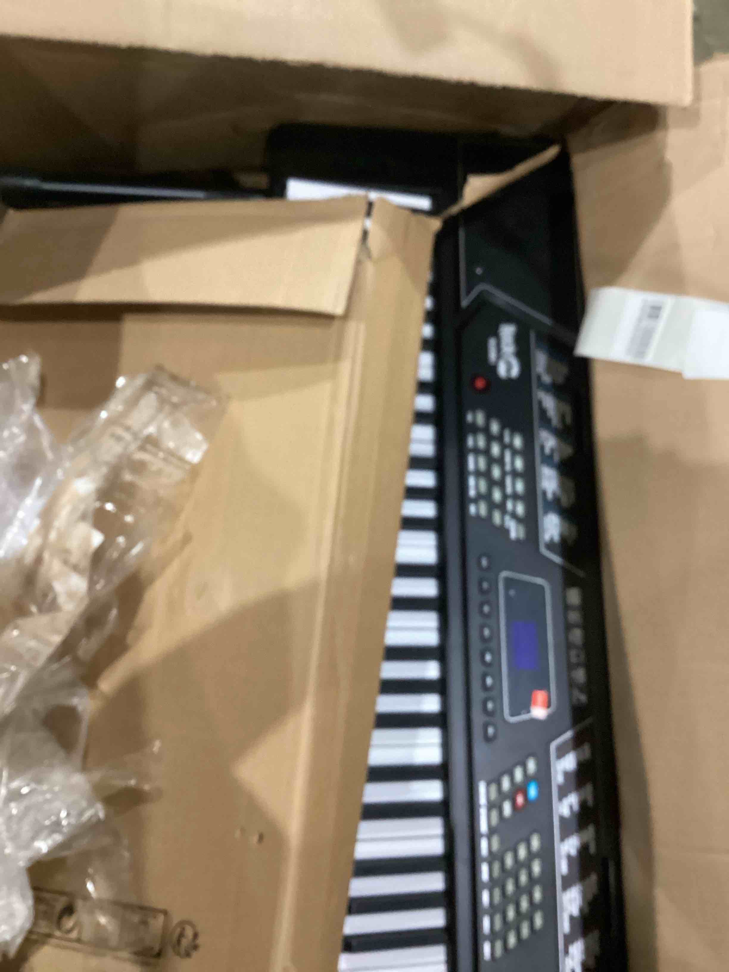 https://s3.amazonaws.com/lotting-images-prod/bidfta/BRN1439896_1754675127945.jpeg