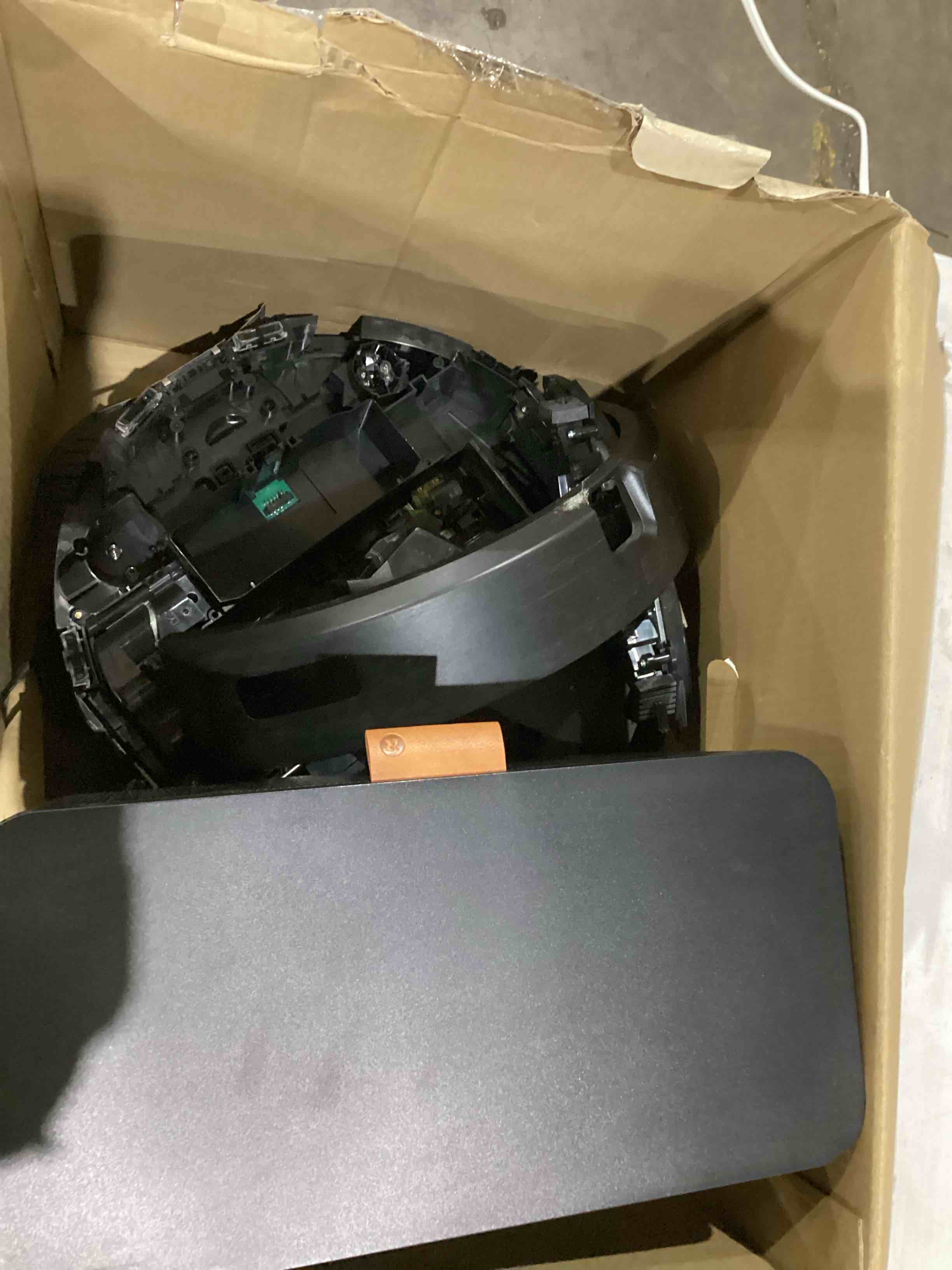 https://s3.amazonaws.com/lotting-images-prod/bidfta/BRN1439921_1754910789038.jpeg
