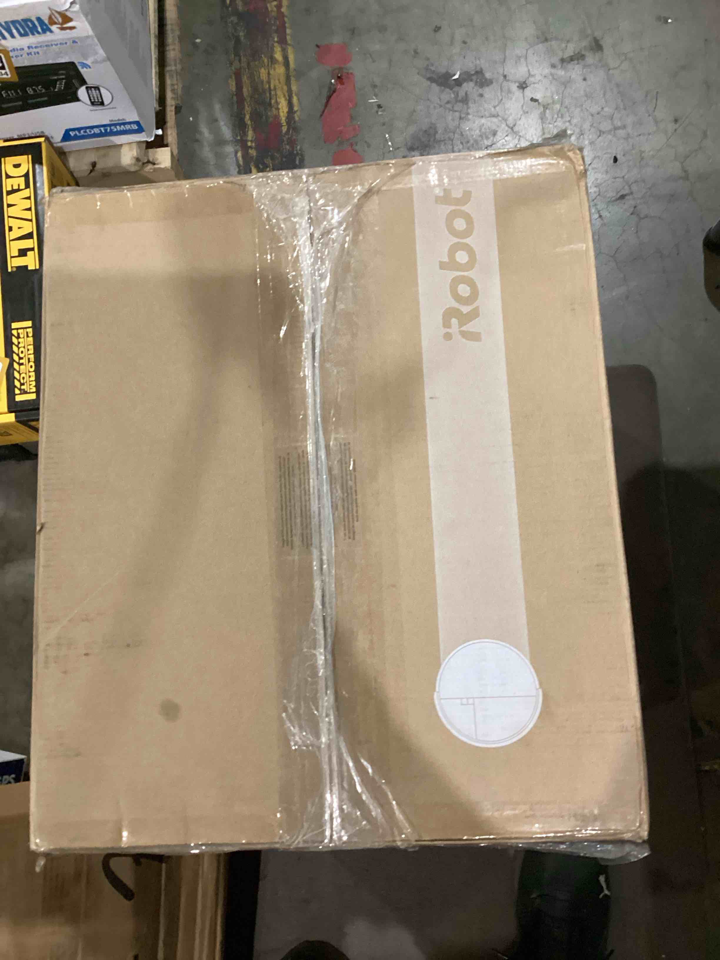 https://s3.amazonaws.com/lotting-images-prod/bidfta/BRN1439928_1754912210817.jpeg