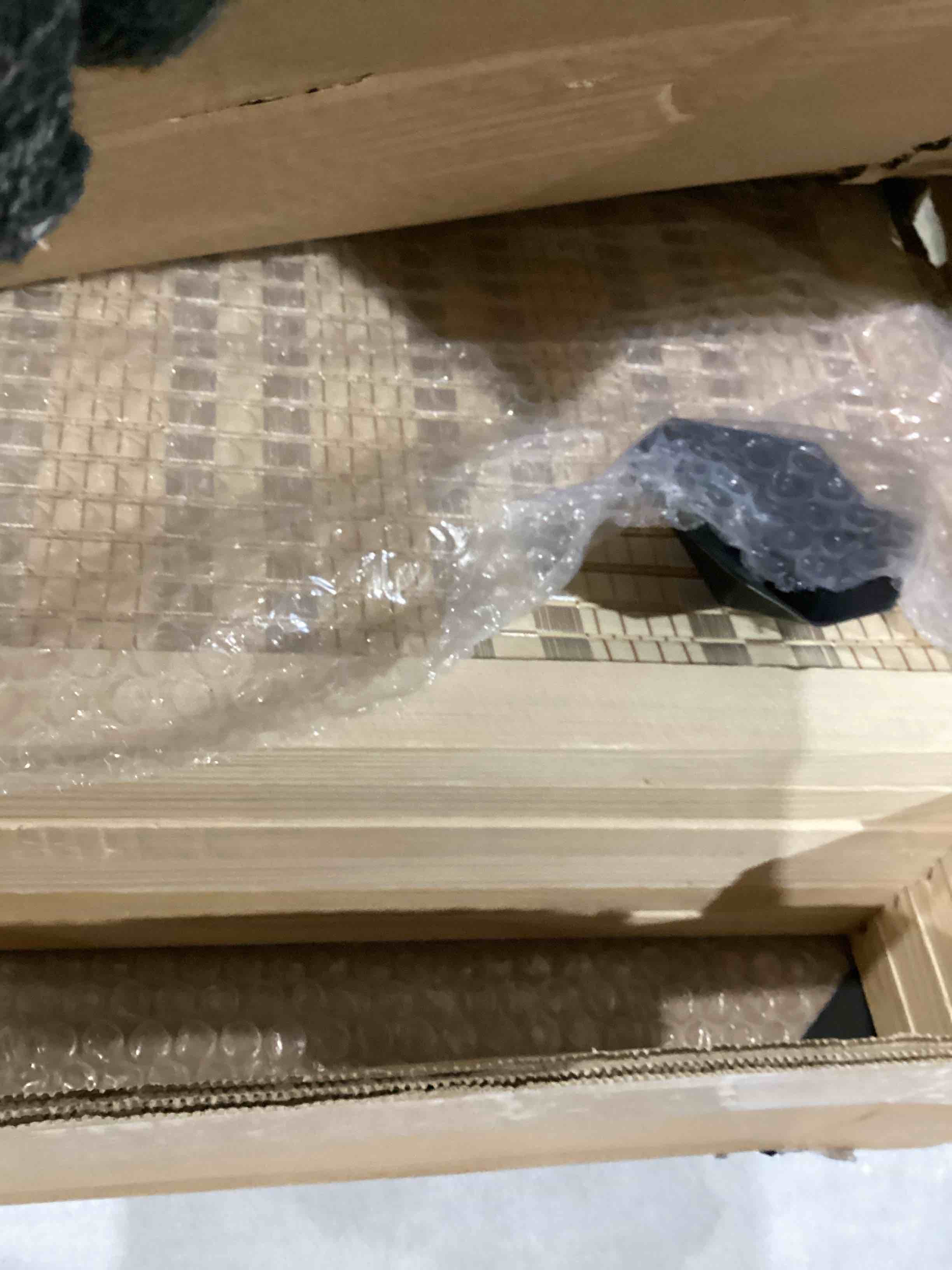 https://s3.amazonaws.com/lotting-images-prod/bidfta/BRN1439967_1754920923913.jpeg