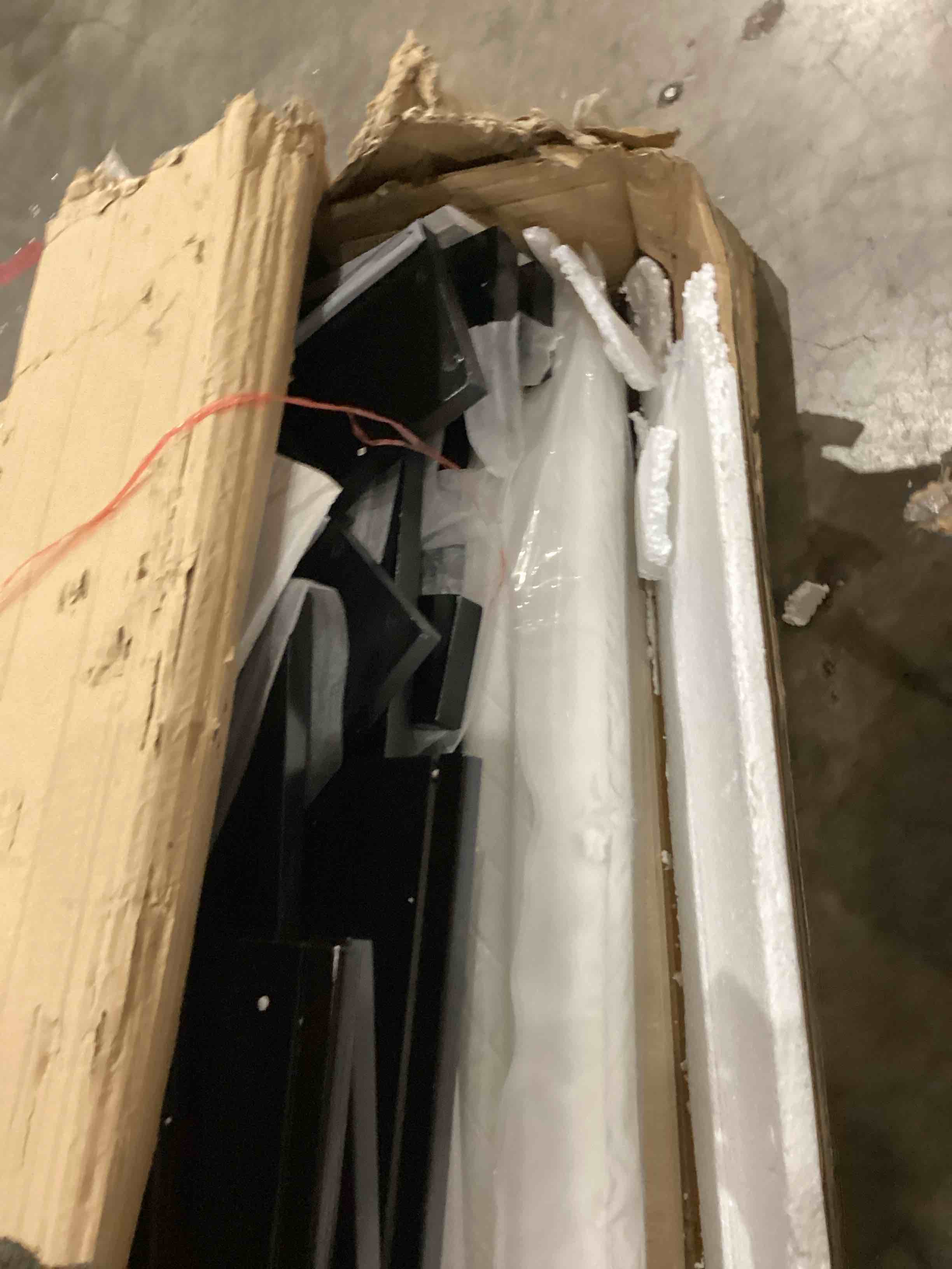 https://s3.amazonaws.com/lotting-images-prod/bidfta/BRN1440269_1755092770173.jpeg