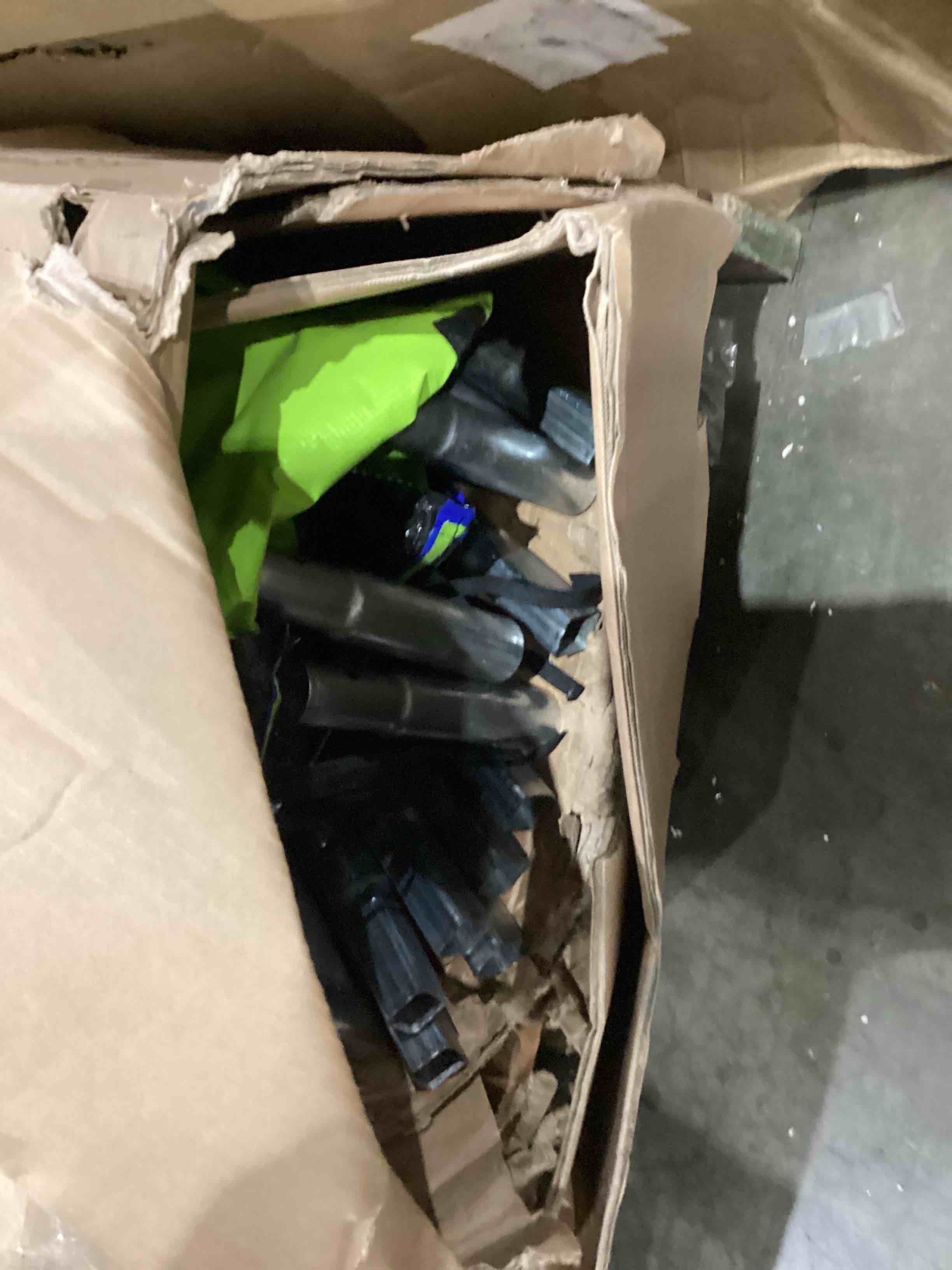 https://s3.amazonaws.com/lotting-images-prod/bidfta/BRN1440299_1755109132779.jpeg