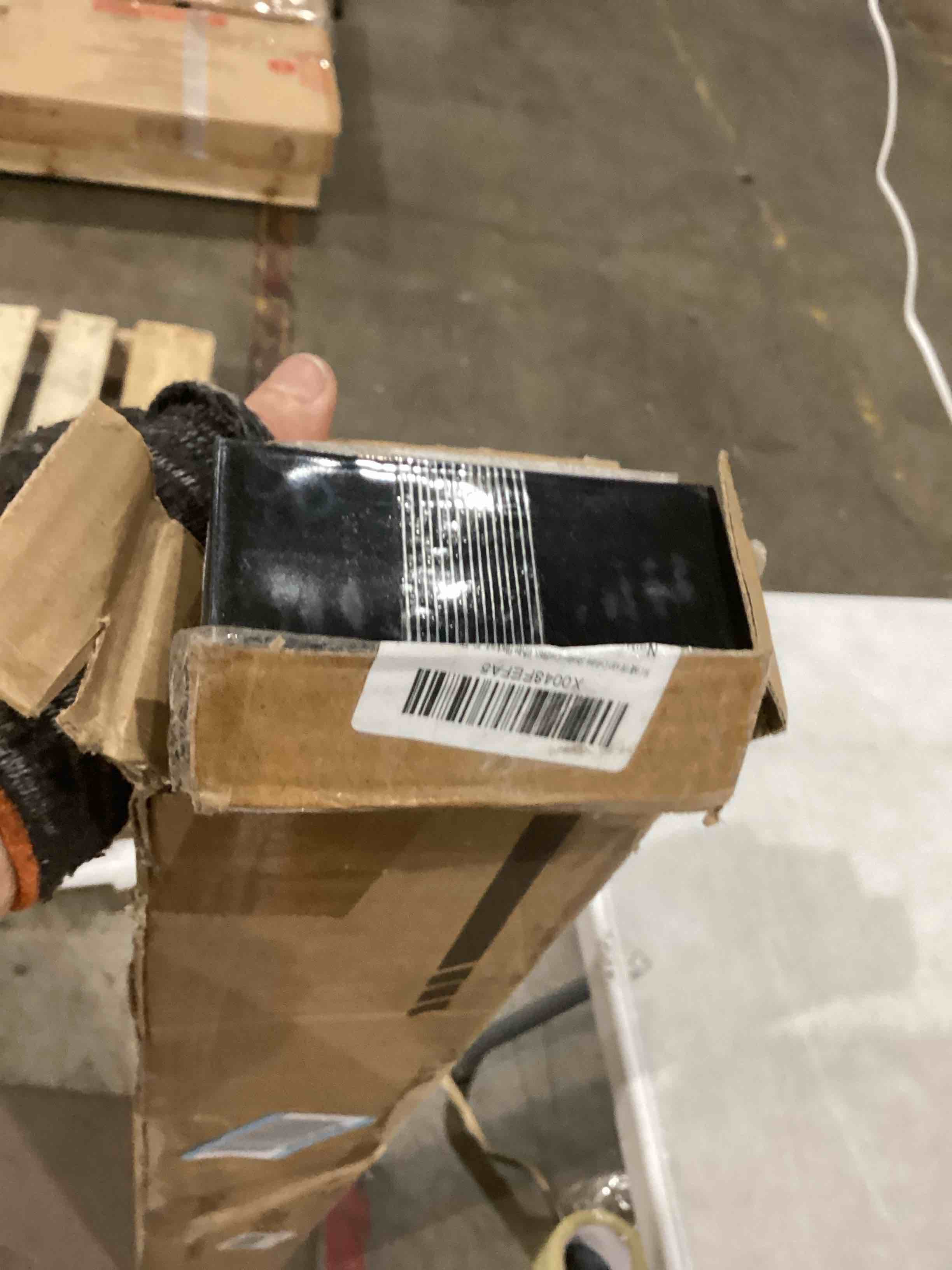 https://s3.amazonaws.com/lotting-images-prod/bidfta/BRN1440461_1755277205415.jpeg