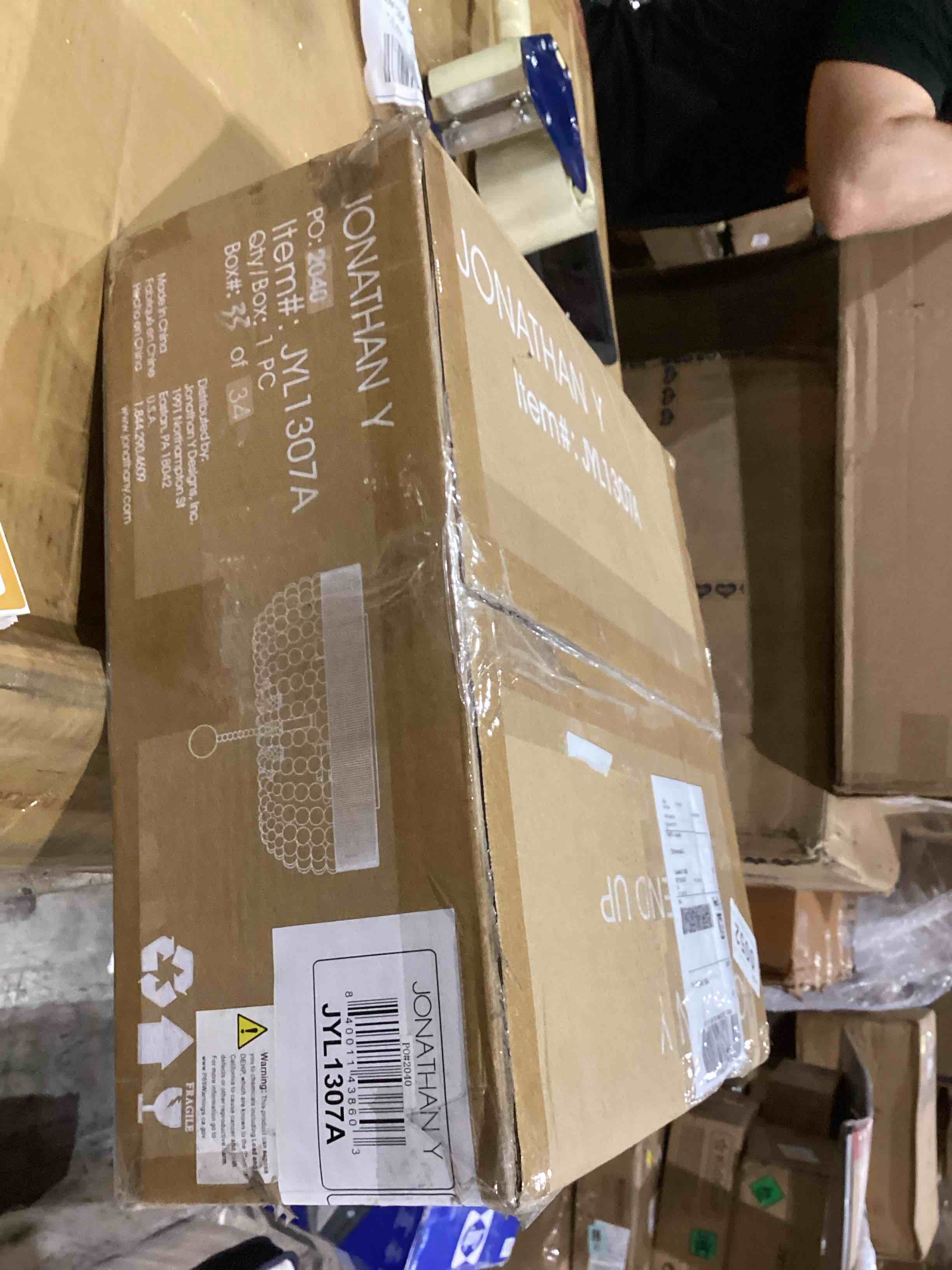 https://s3.amazonaws.com/lotting-images-prod/bidfta/BRN1440548_1755538434472.jpeg