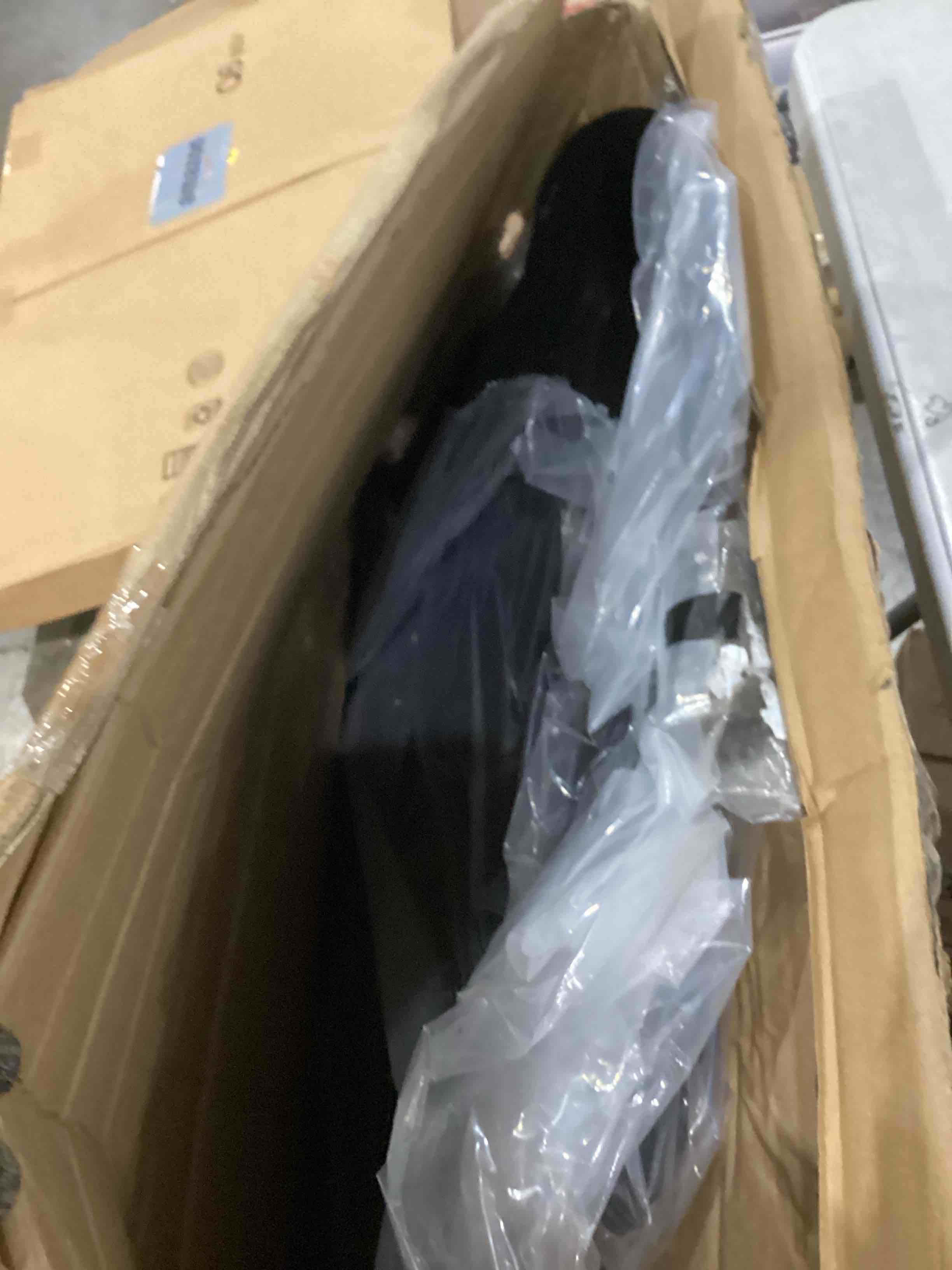 https://s3.amazonaws.com/lotting-images-prod/bidfta/BRN1440609_1755538121568.jpeg