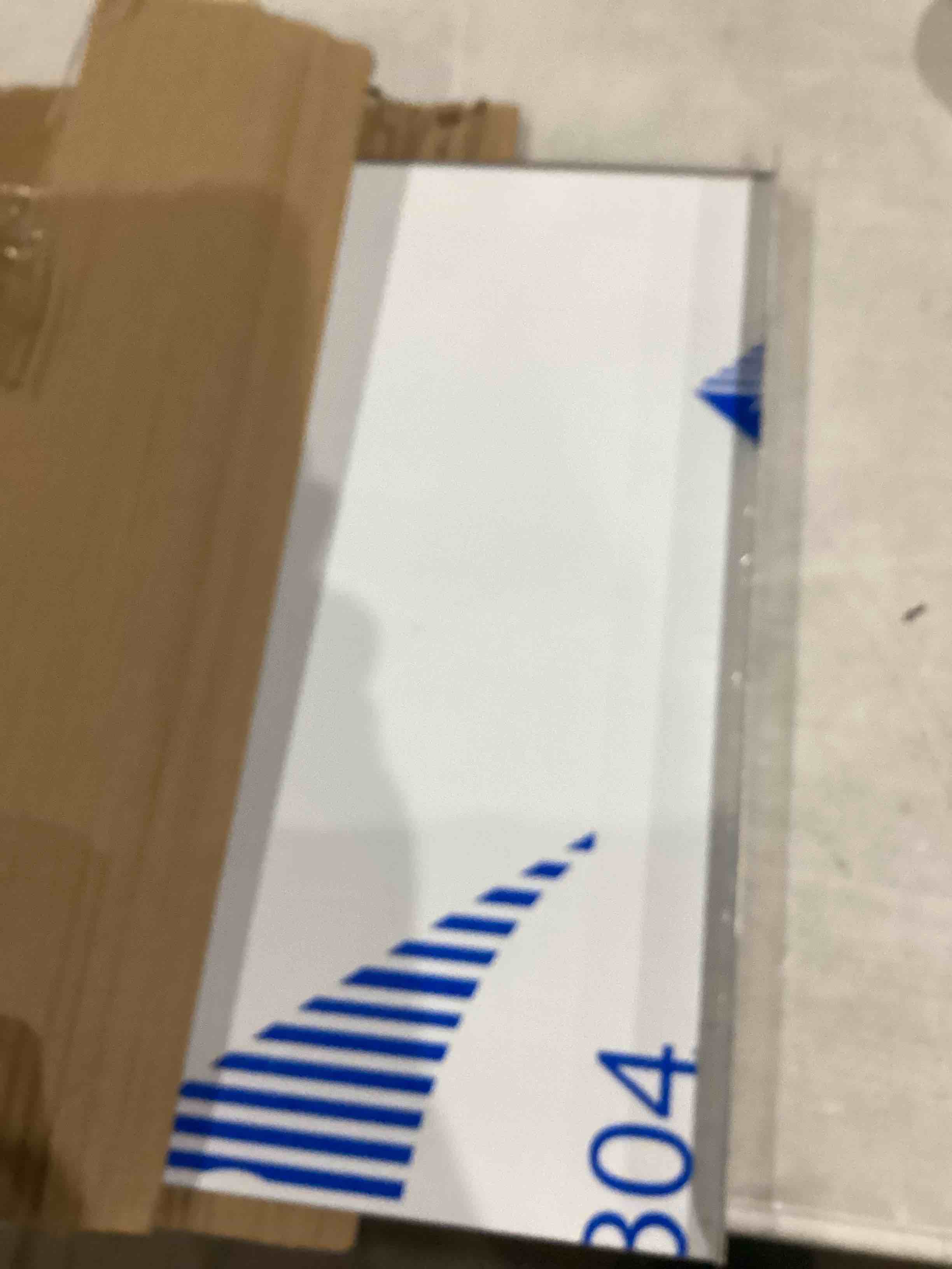 https://s3.amazonaws.com/lotting-images-prod/bidfta/BRN1440615_1755541314940.jpeg