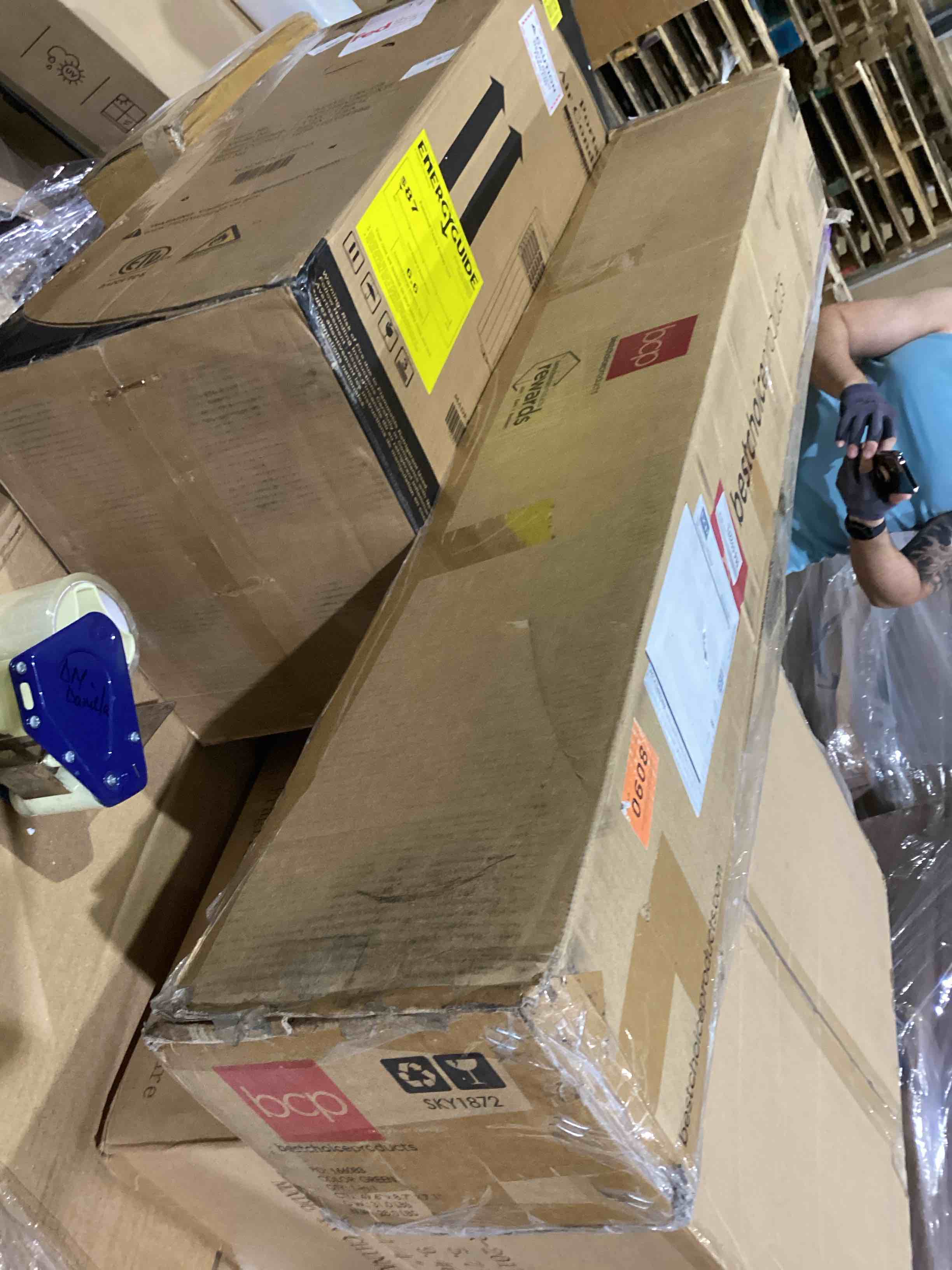 https://s3.amazonaws.com/lotting-images-prod/bidfta/BRN1440771_1755694118757.jpeg