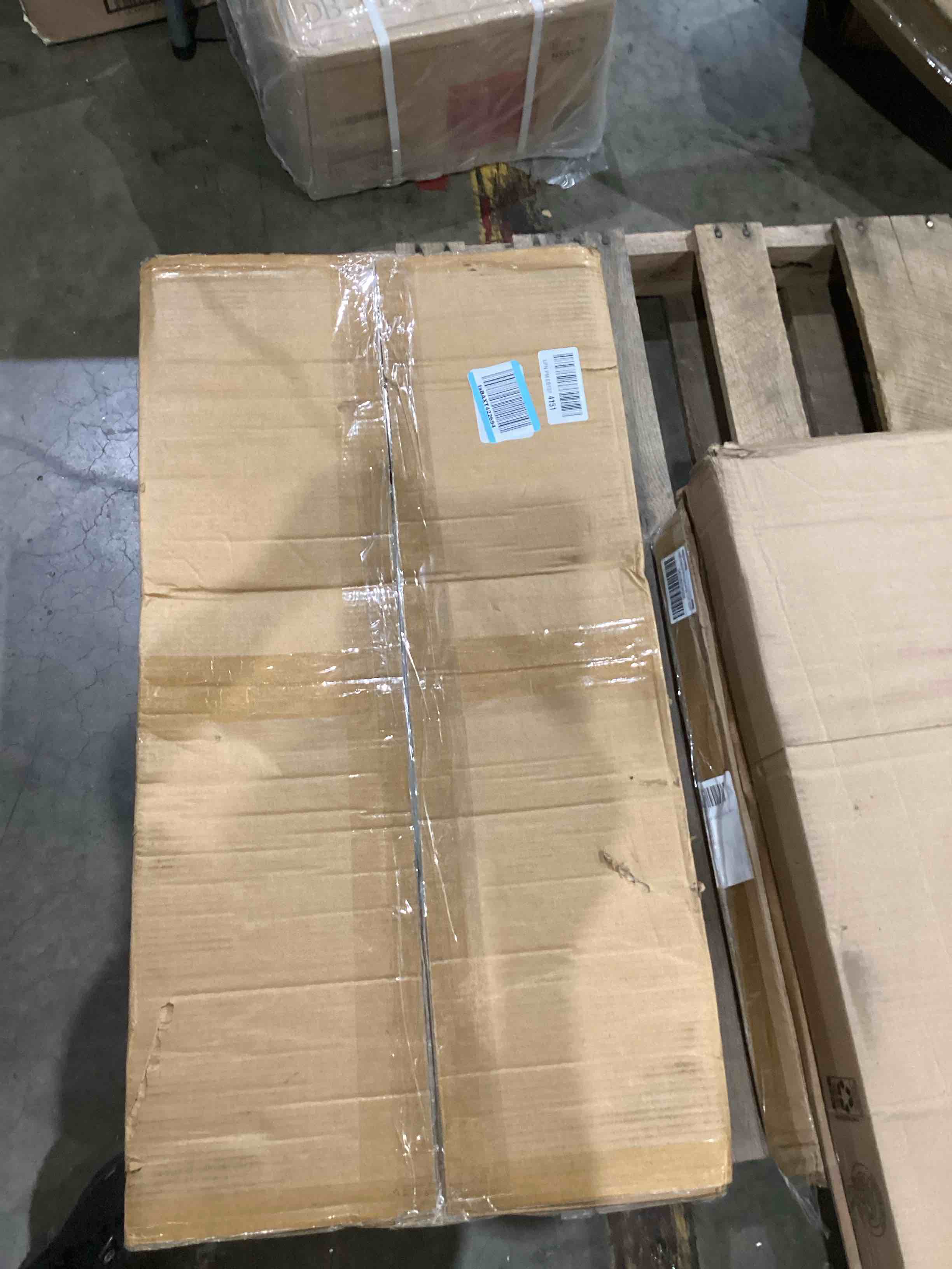 https://s3.amazonaws.com/lotting-images-prod/bidfta/BRN1440799_1755691304195.jpeg