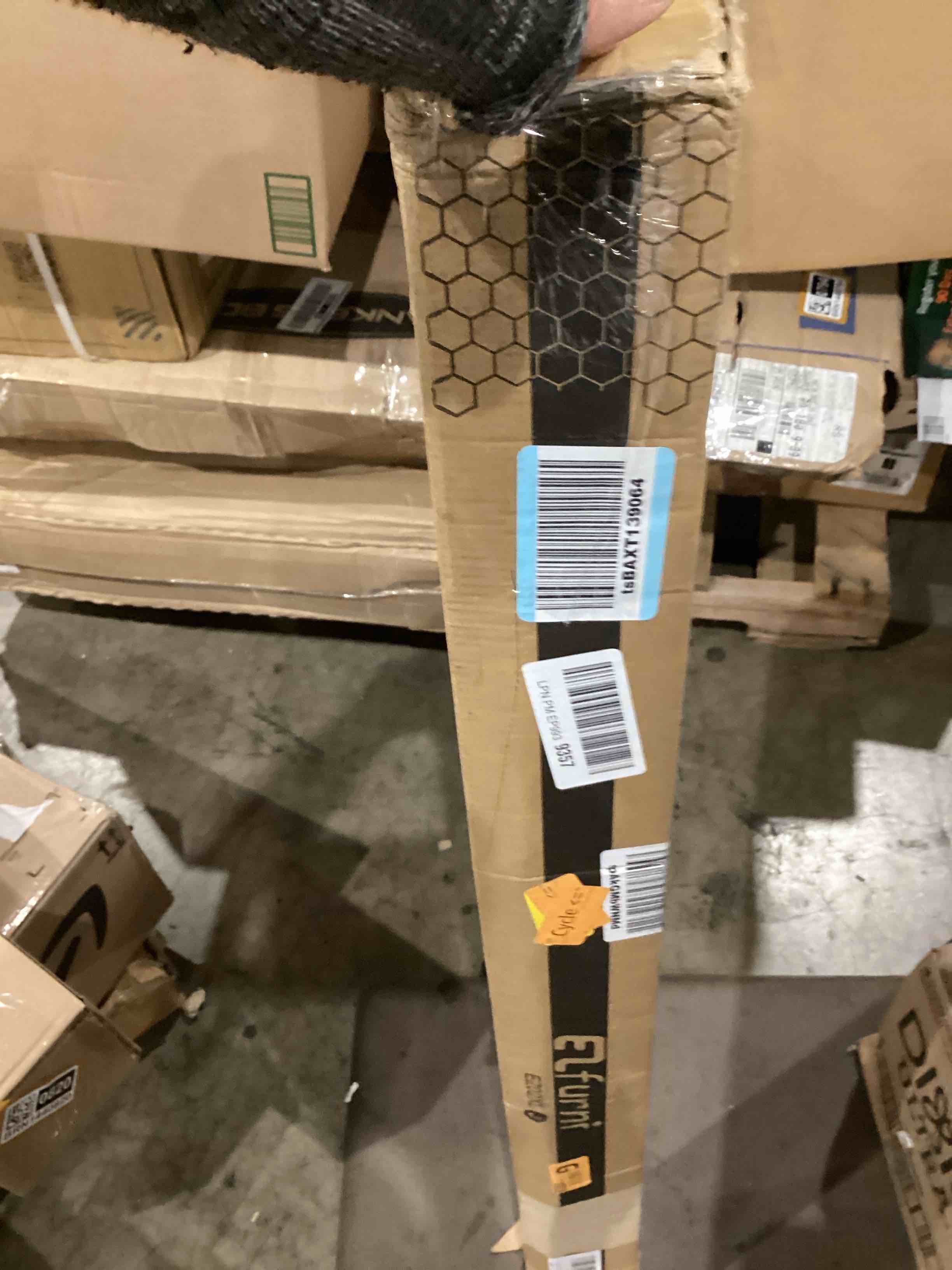 https://s3.amazonaws.com/lotting-images-prod/bidfta/BRN1440822_1755694637118.jpeg