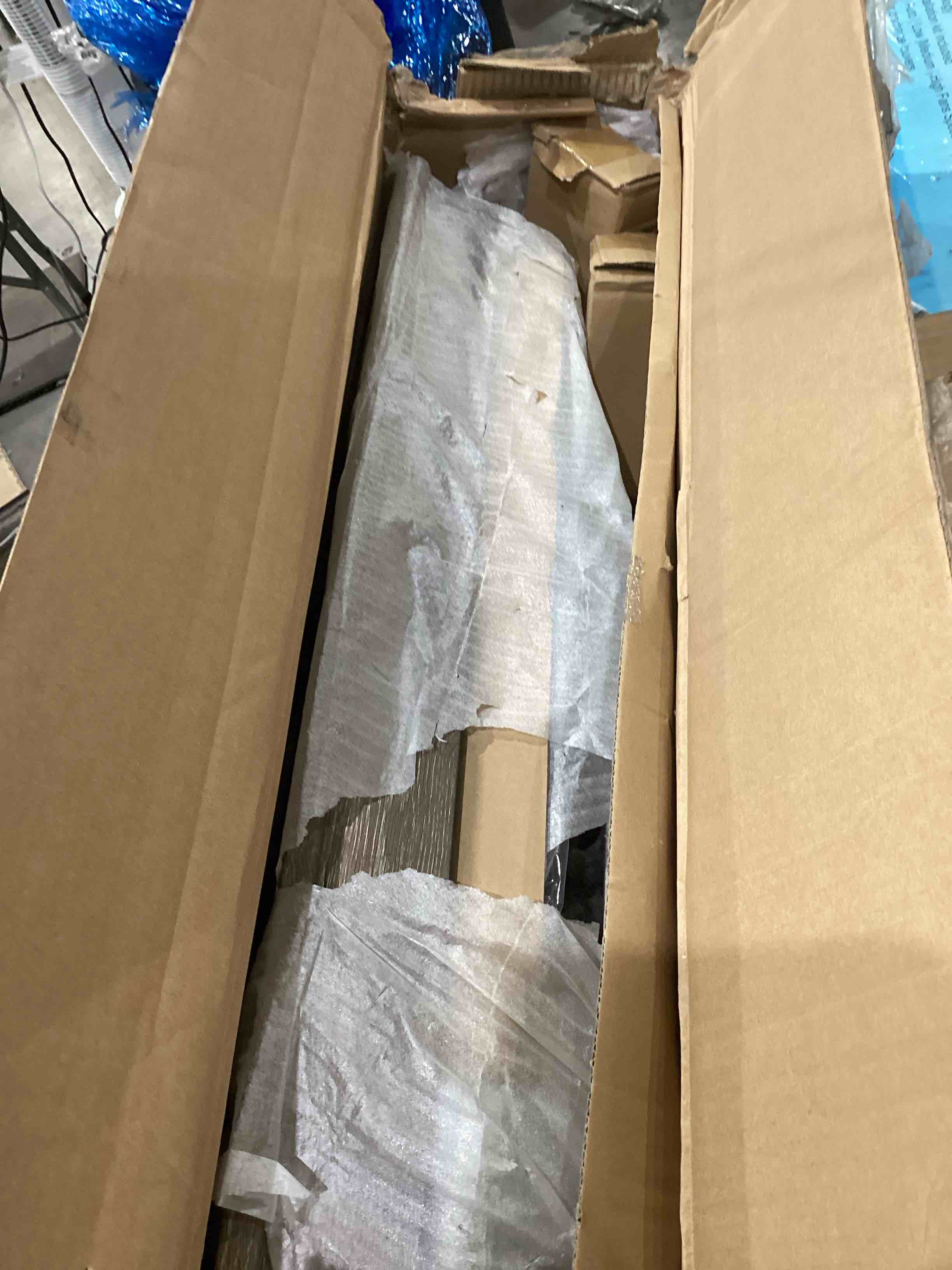 https://s3.amazonaws.com/lotting-images-prod/bidfta/BRN1440919_1755790627314.jpeg