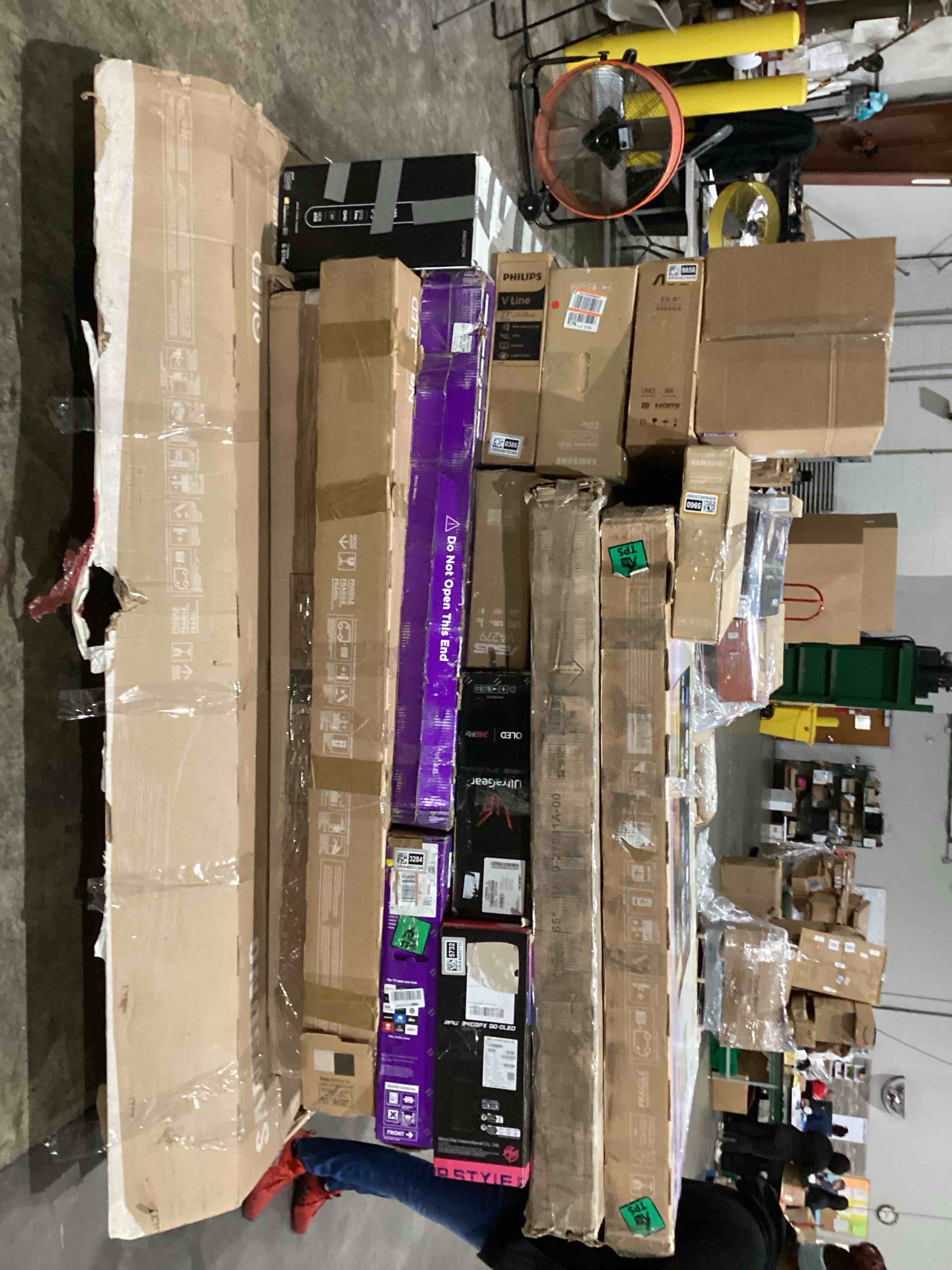 https://s3.amazonaws.com/lotting-images-prod/bidfta/BRN1442293_1777893608800.jpeg