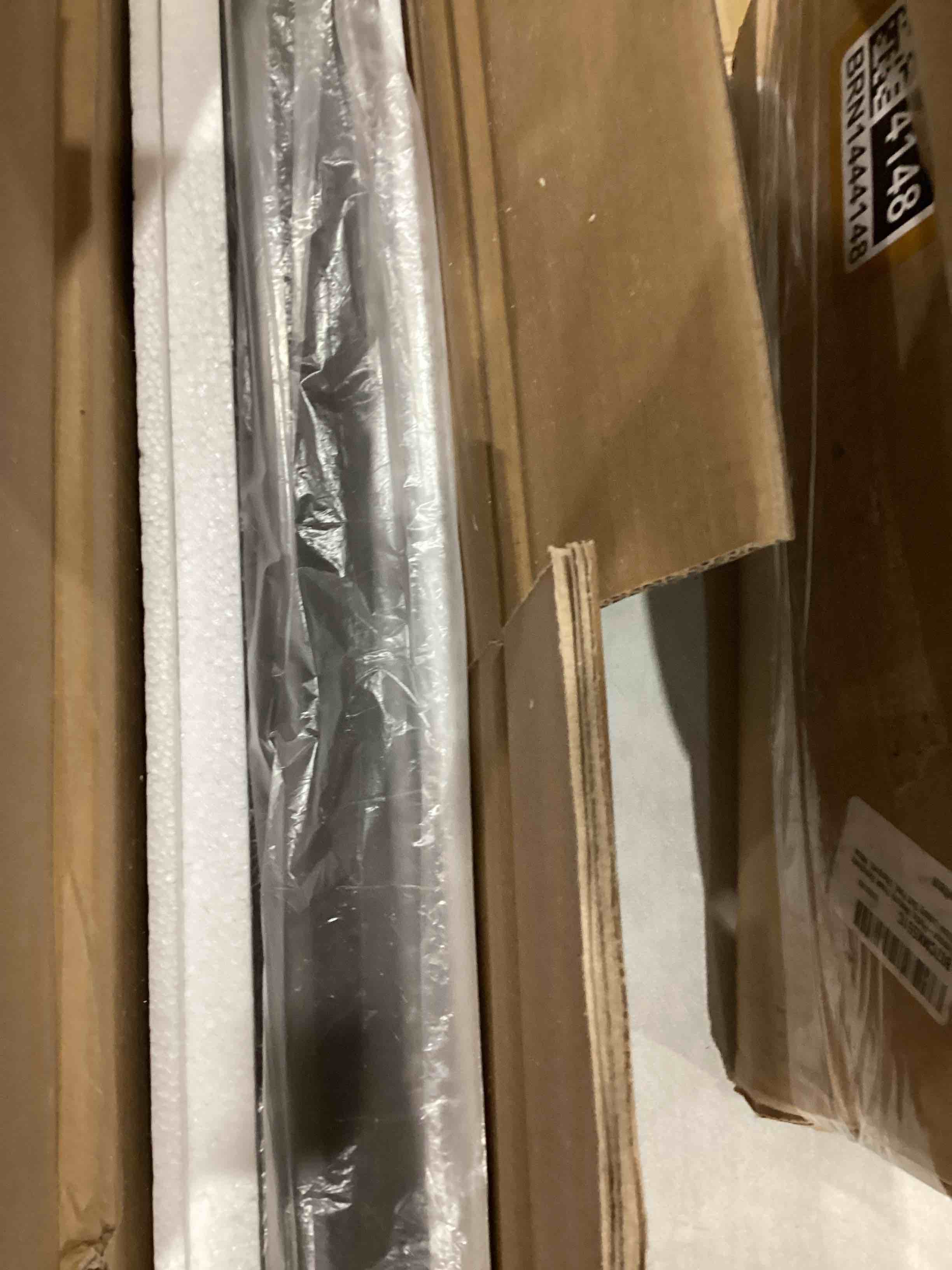 https://s3.amazonaws.com/lotting-images-prod/bidfta/BRN1444169_1743428773902.jpeg