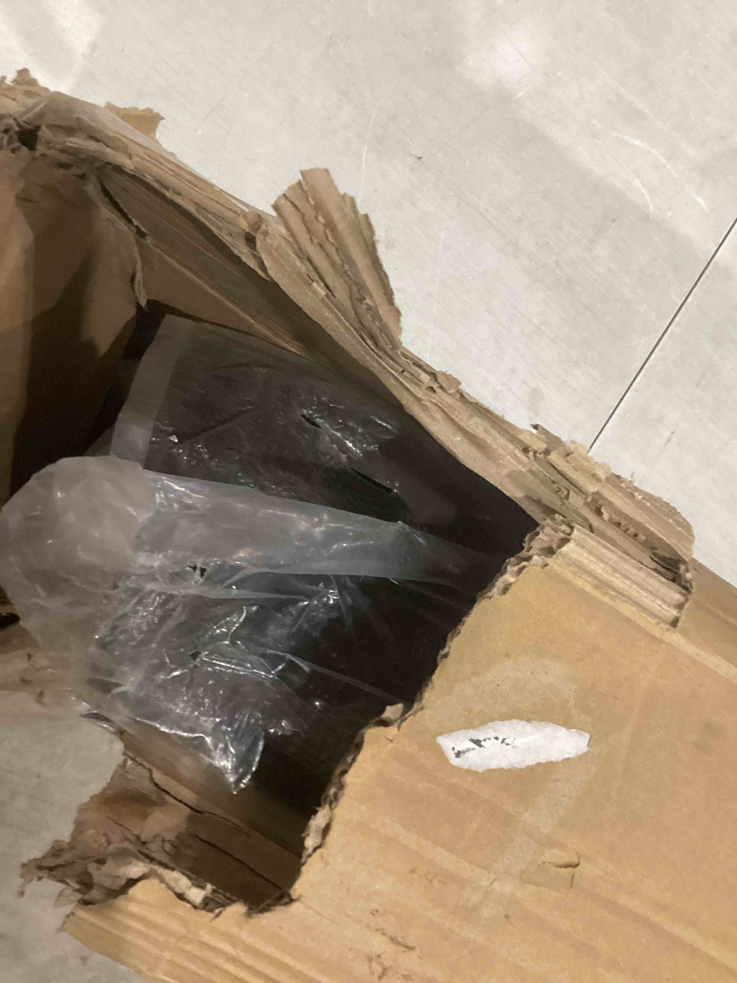 https://s3.amazonaws.com/lotting-images-prod/bidfta/BRN1446483_1745496860330.jpeg