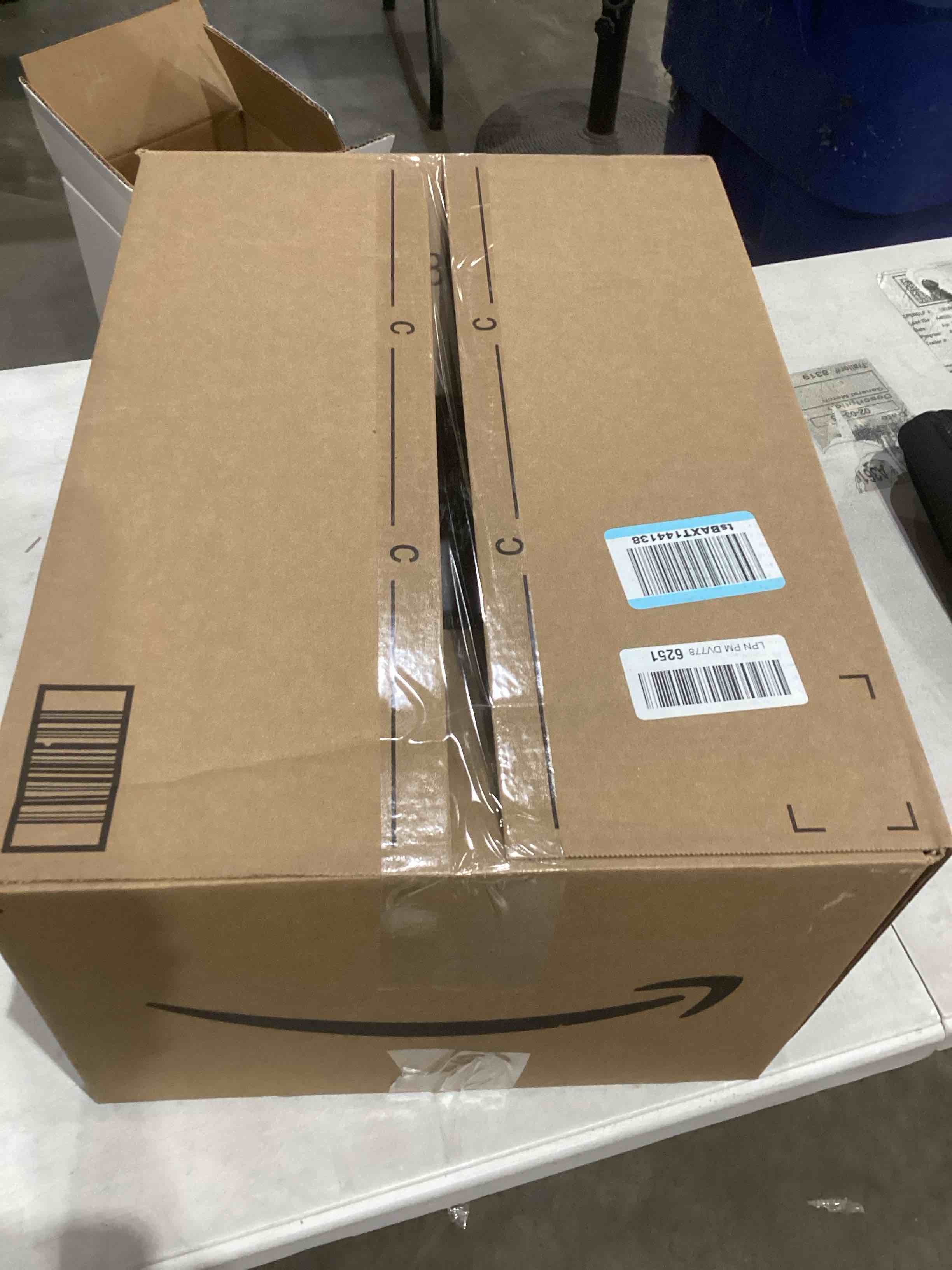 https://s3.amazonaws.com/lotting-images-prod/bidfta/BRN1446798_1745861859126.jpeg