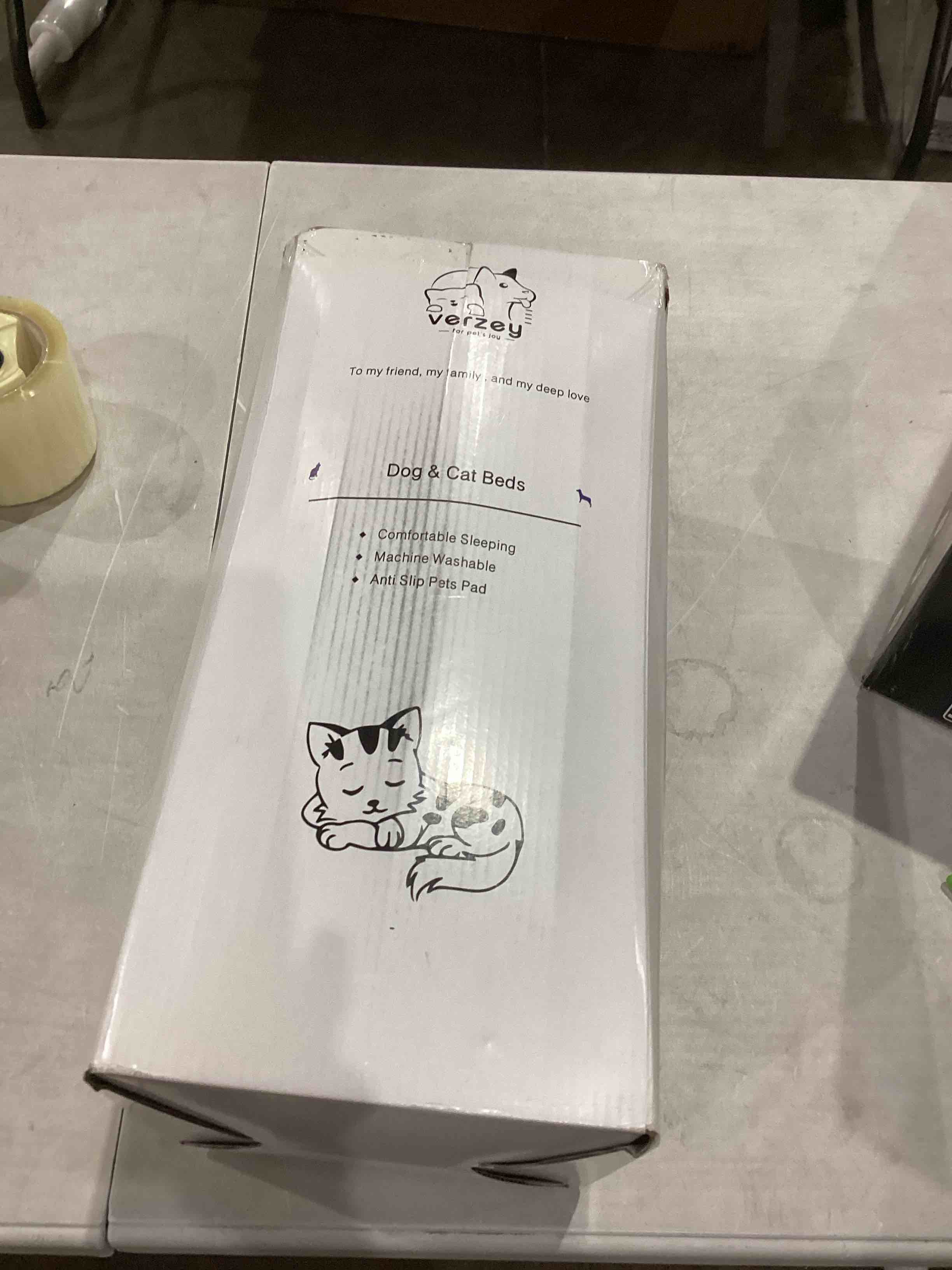 https://s3.amazonaws.com/lotting-images-prod/bidfta/BRN1448904_1748620210309.jpeg