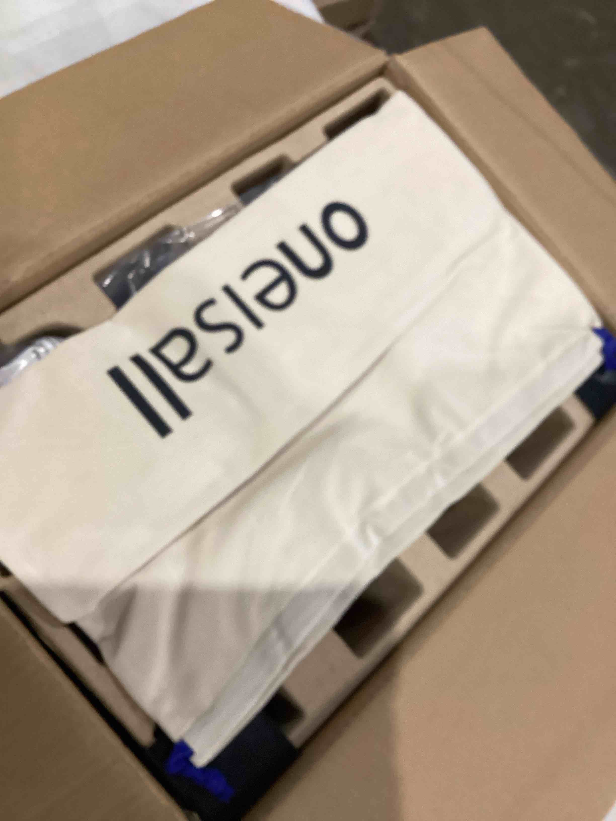 https://s3.amazonaws.com/lotting-images-prod/bidfta/BRN1449923_1750335112976.jpeg