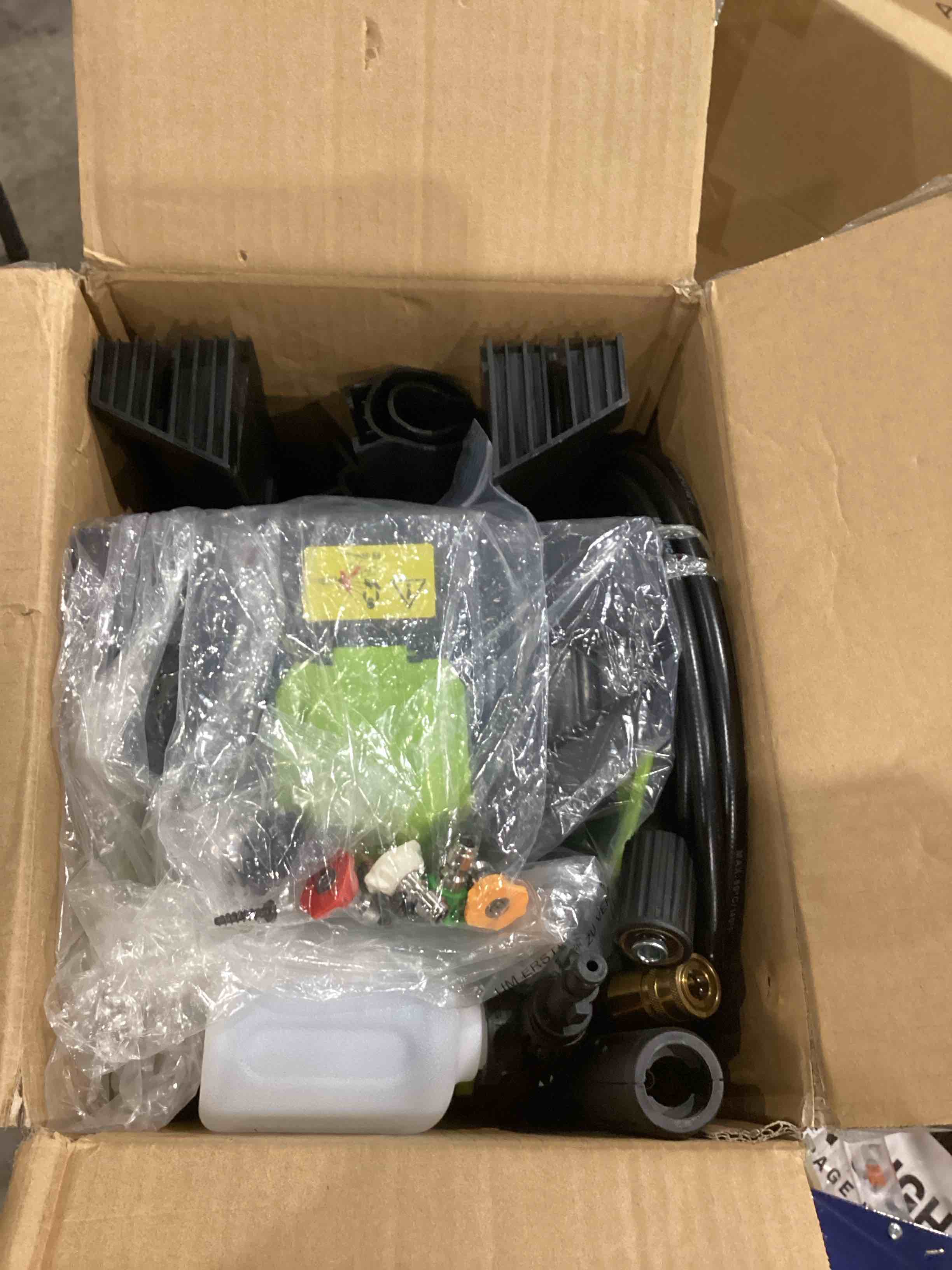 https://s3.amazonaws.com/lotting-images-prod/bidfta/BRN1452009_1751044879296.jpeg