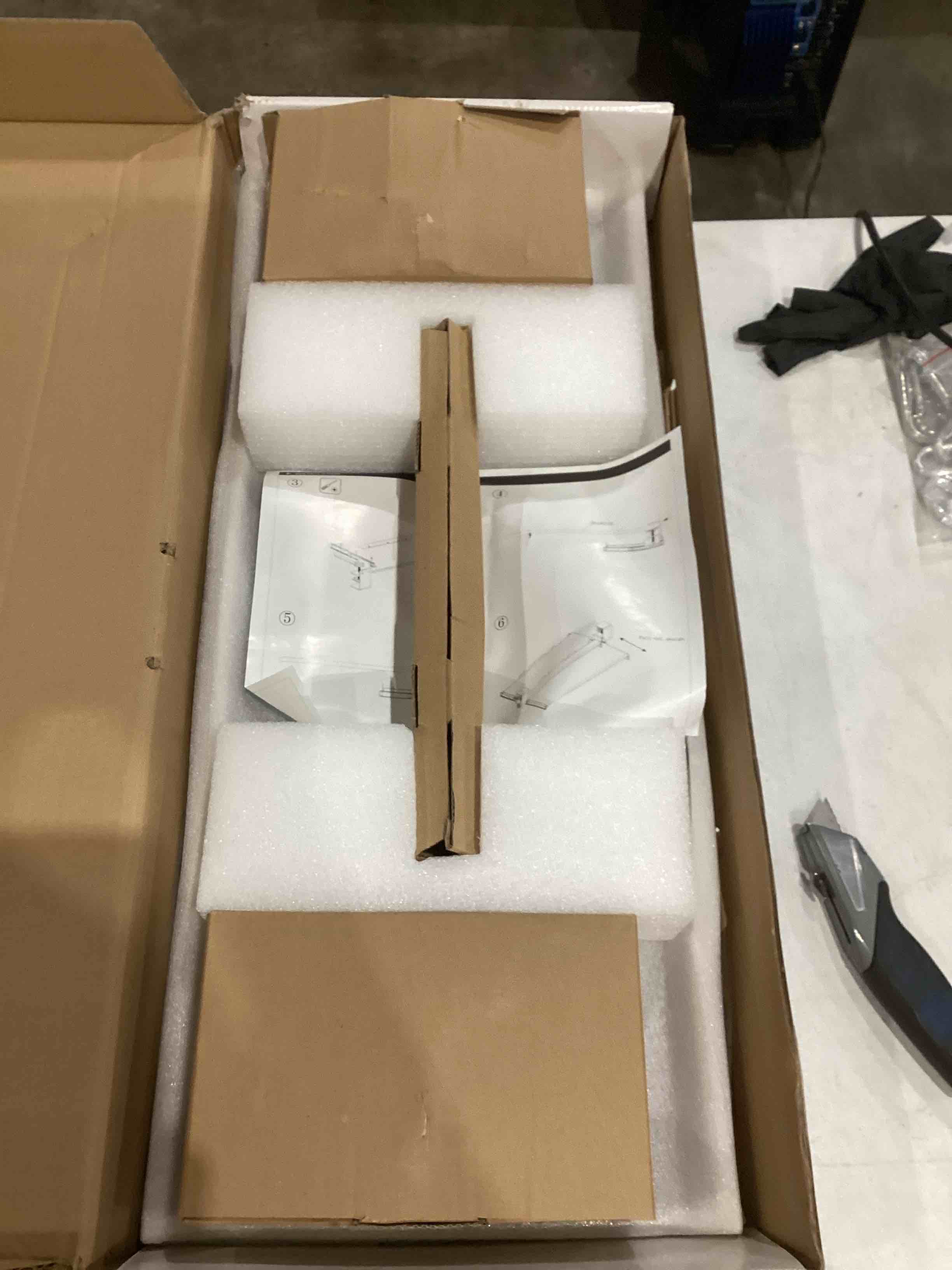https://s3.amazonaws.com/lotting-images-prod/bidfta/BRN1452905_1754073814094.jpeg