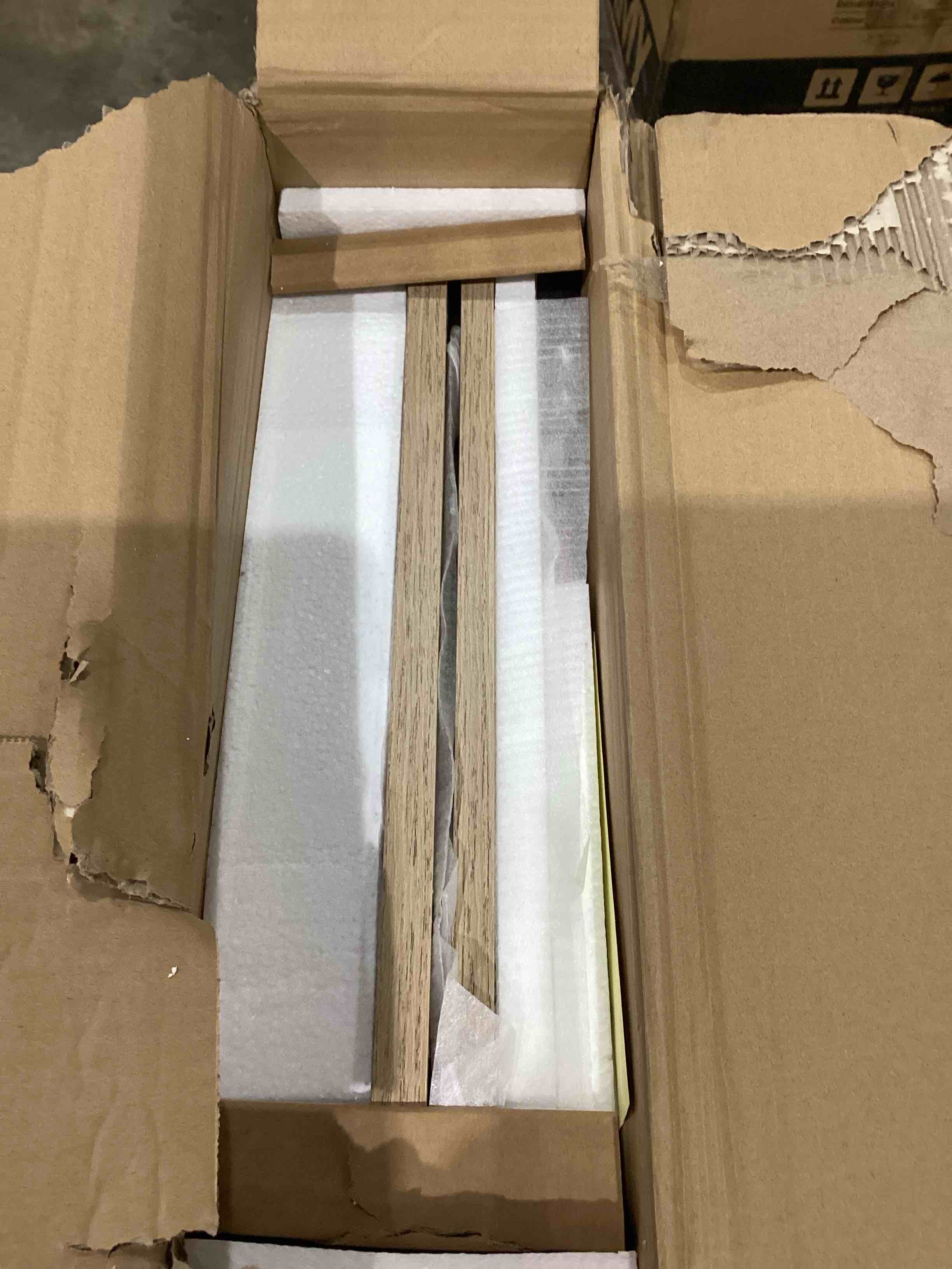 https://s3.amazonaws.com/lotting-images-prod/bidfta/BRN1452954_1755178041331.jpeg