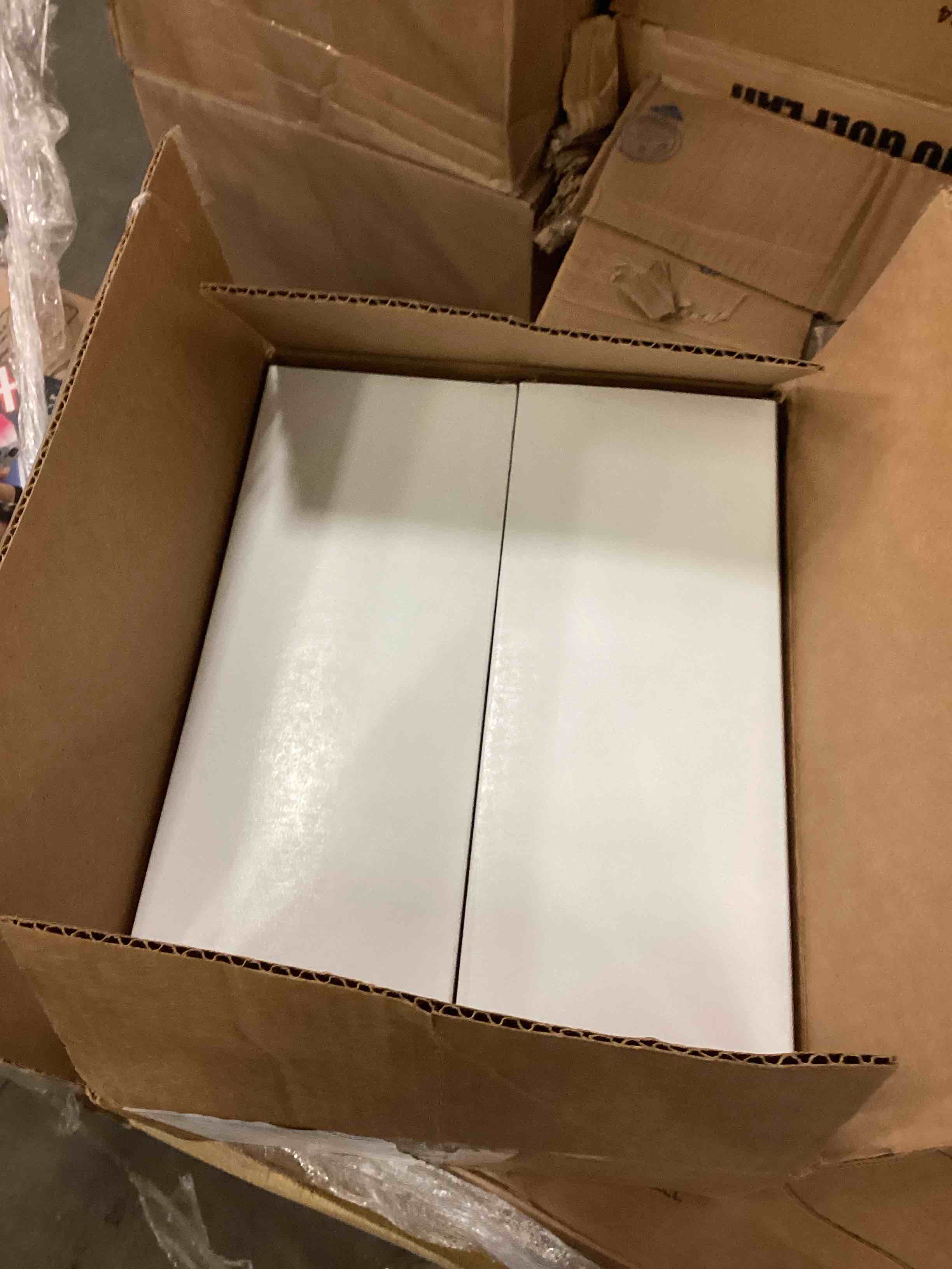 https://s3.amazonaws.com/lotting-images-prod/bidfta/BRN1457445_1738336712019.jpeg