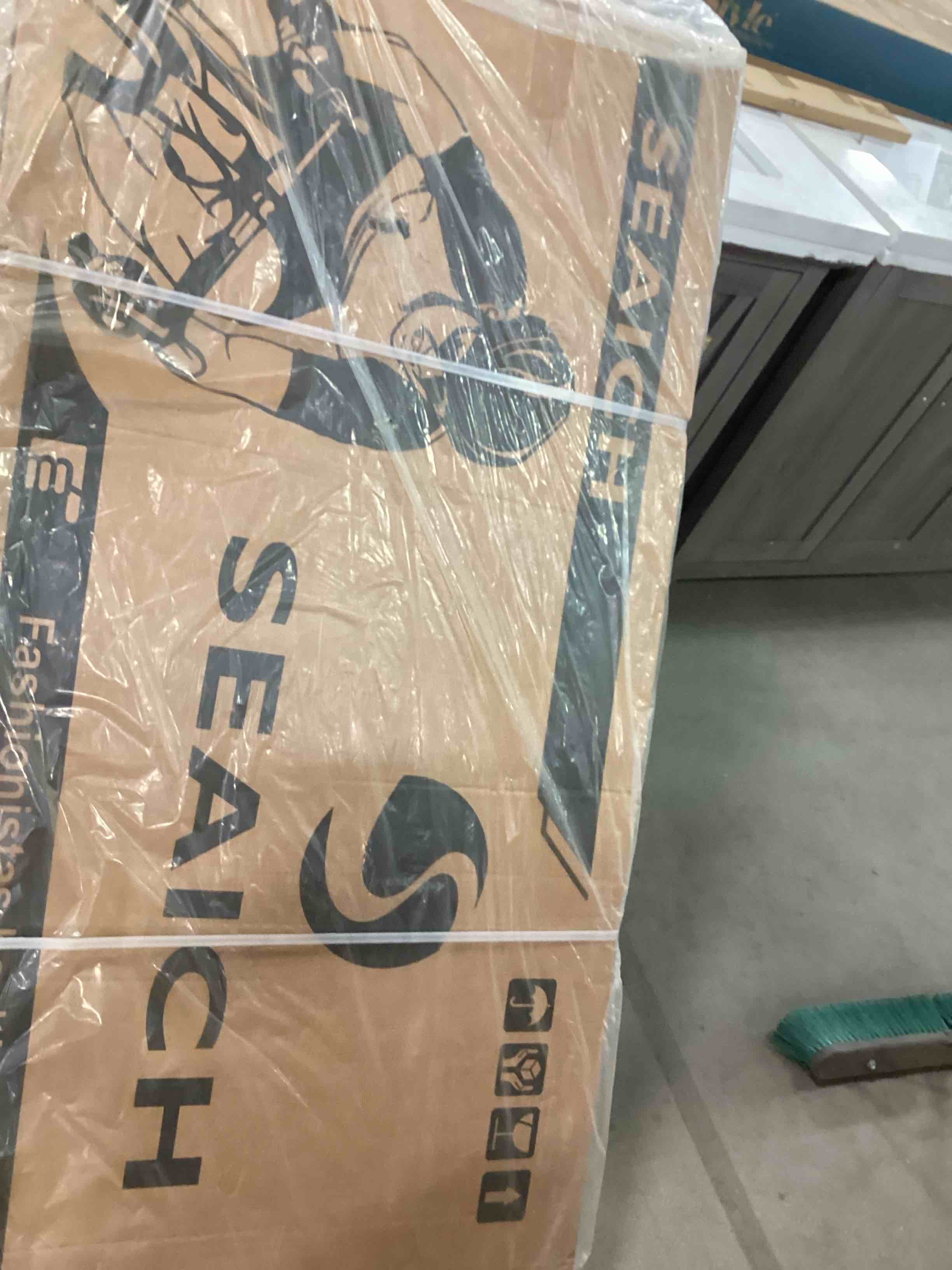 https://s3.amazonaws.com/lotting-images-prod/bidfta/BRN1459305_1735684056084.jpeg
