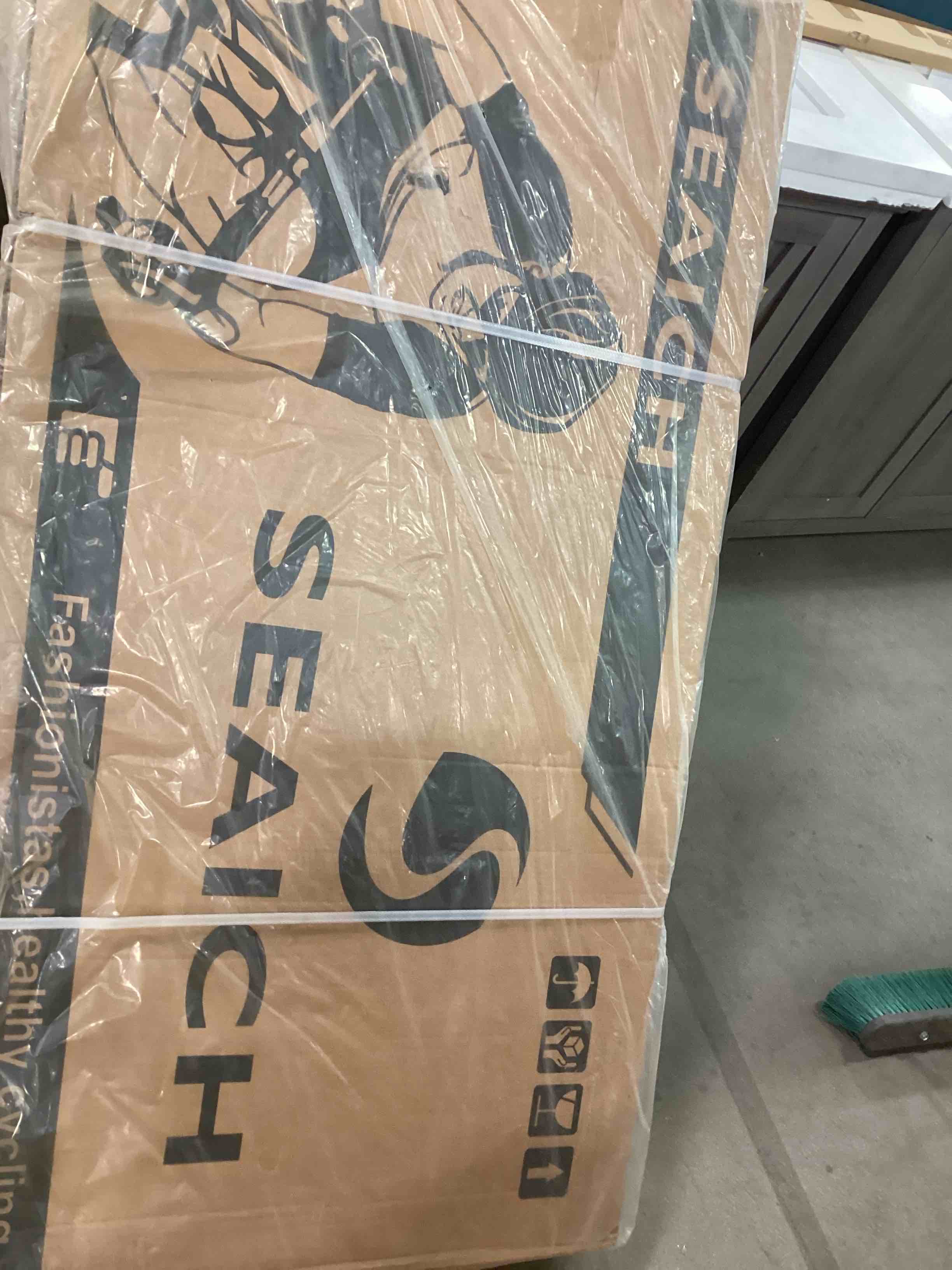 https://s3.amazonaws.com/lotting-images-prod/bidfta/BRN1459305_1735684057572.jpeg