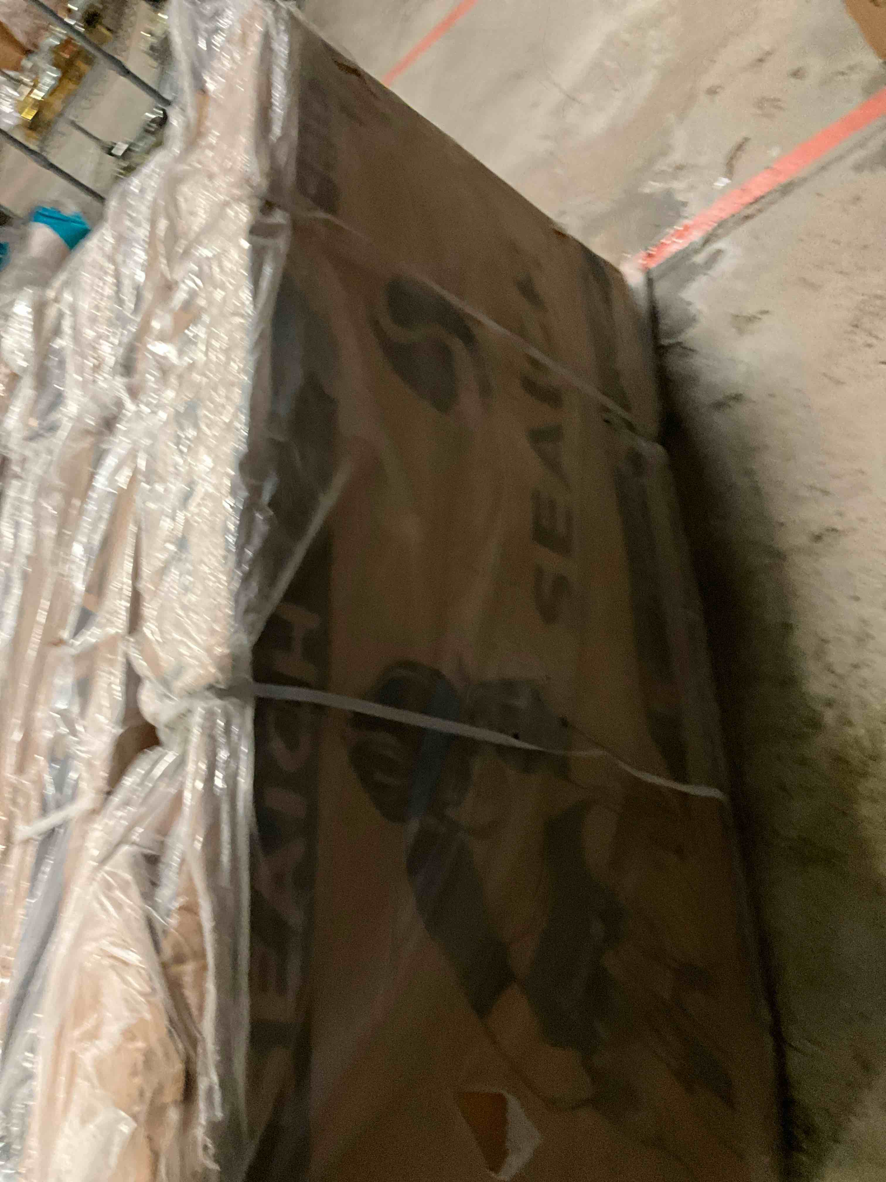 https://s3.amazonaws.com/lotting-images-prod/bidfta/BRN1470192_1754318819087.jpeg