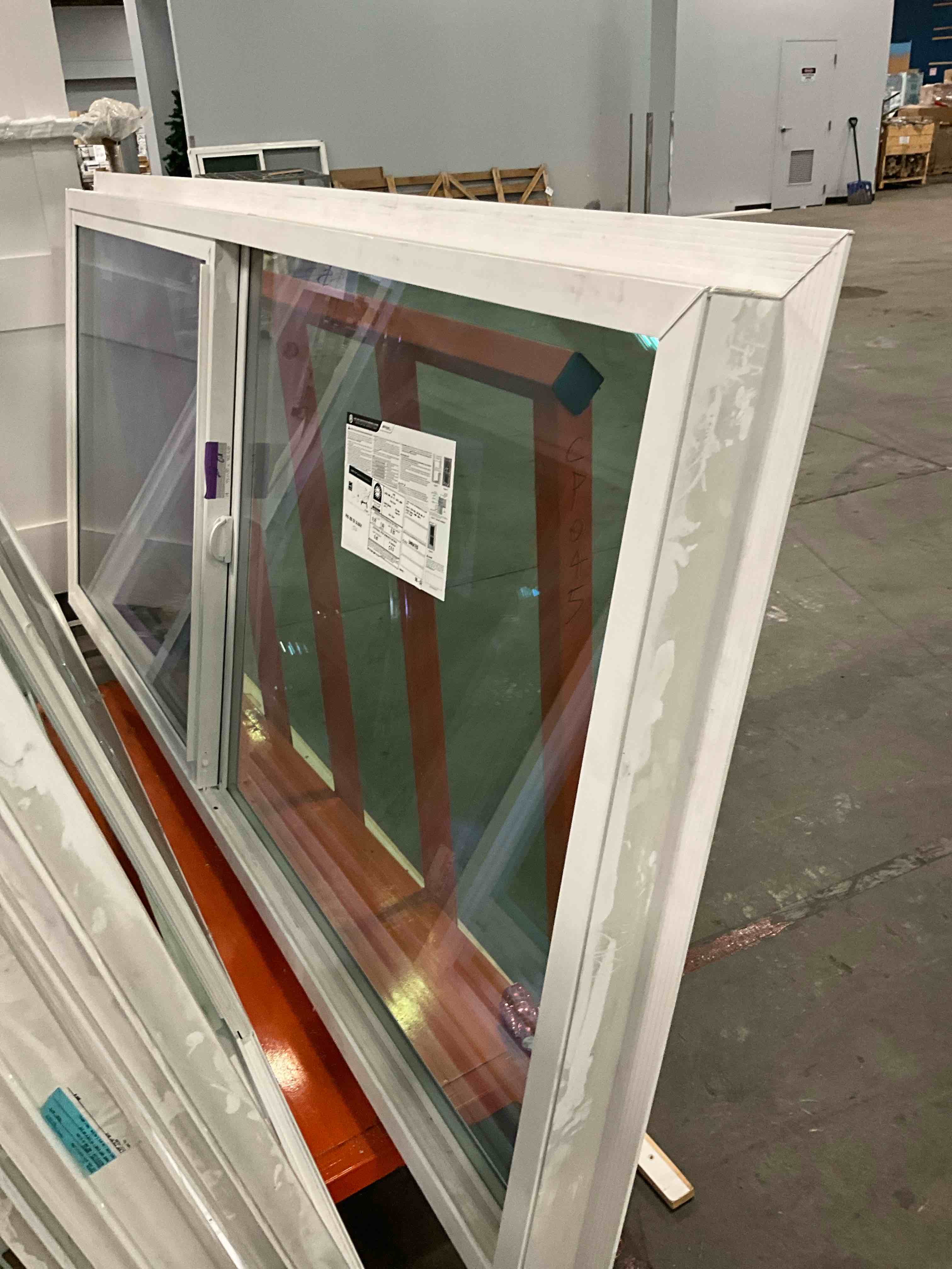 Fixed window Size 43L x 93W White 