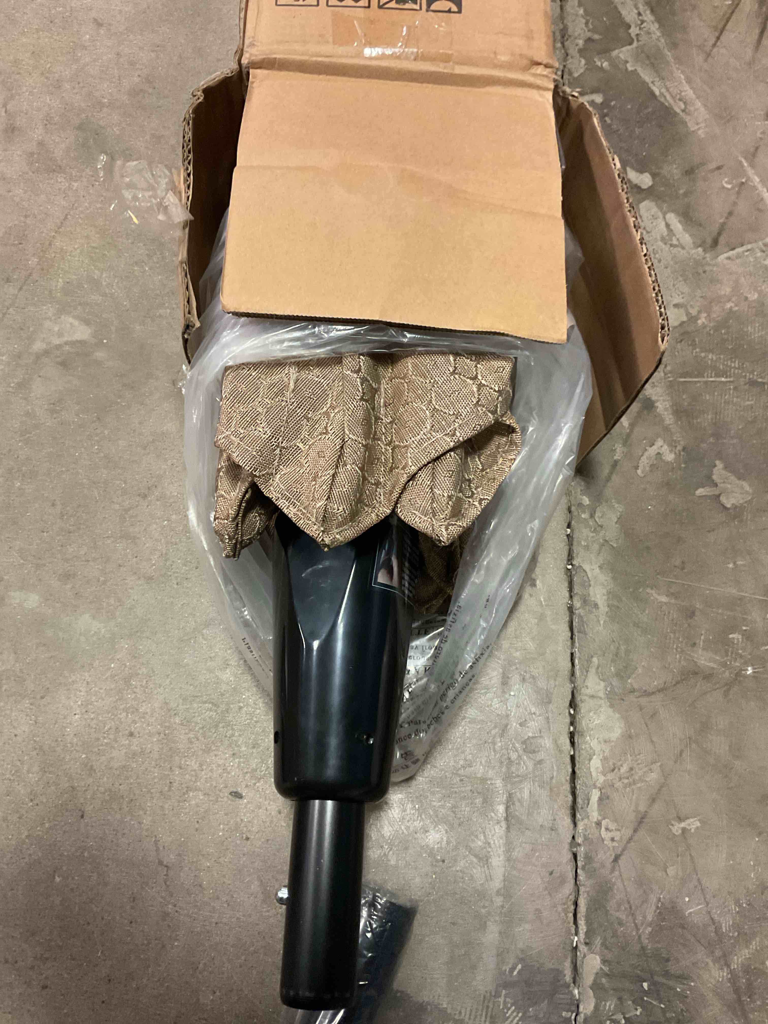 https://s3.amazonaws.com/lotting-images-prod/bidfta/BRN1470706_1756910163631.jpeg