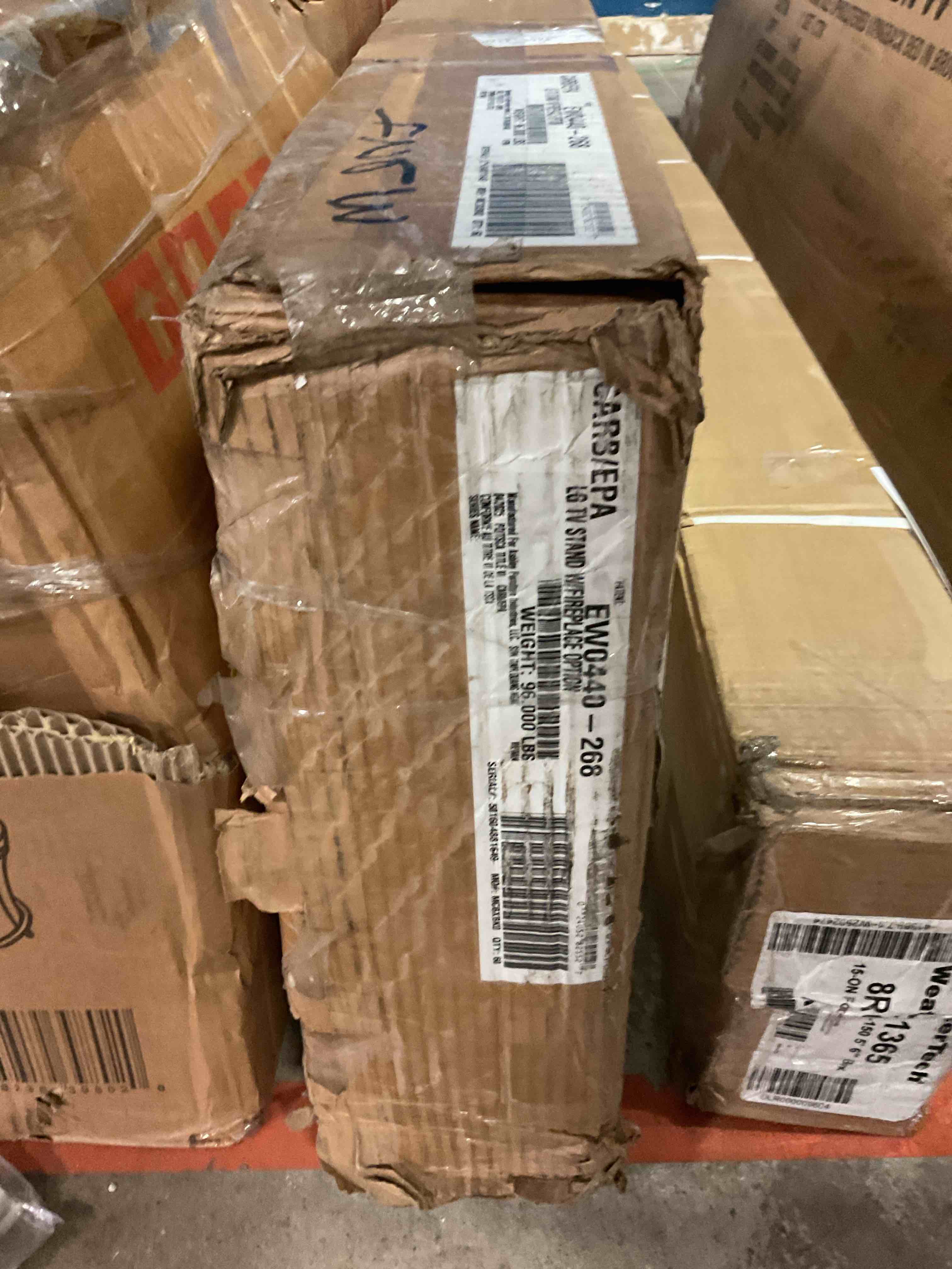 https://s3.amazonaws.com/lotting-images-prod/bidfta/BRN1470709_1756910694062.jpeg