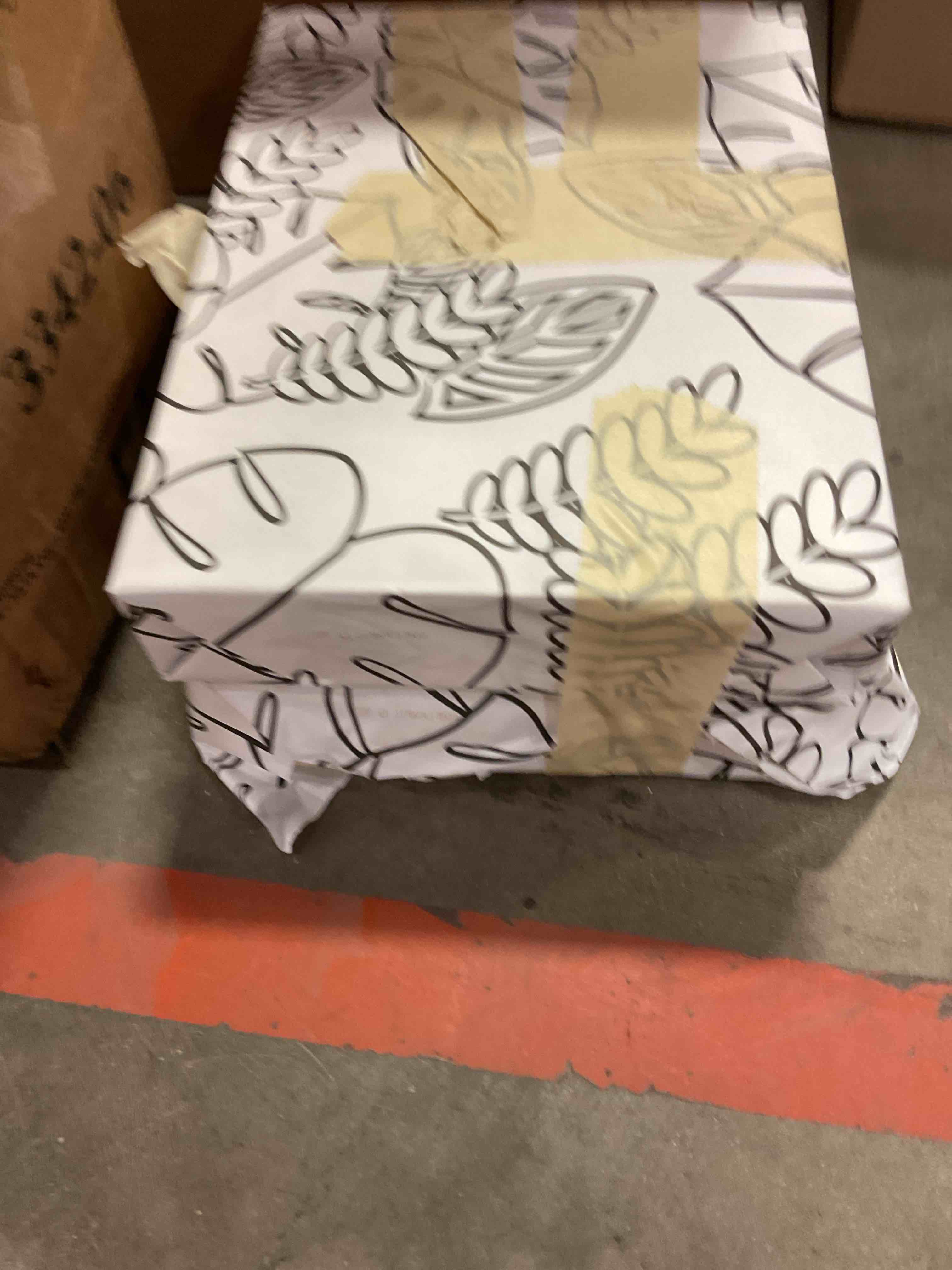 https://s3.amazonaws.com/lotting-images-prod/bidfta/BRN1470813_1757958192794.jpeg