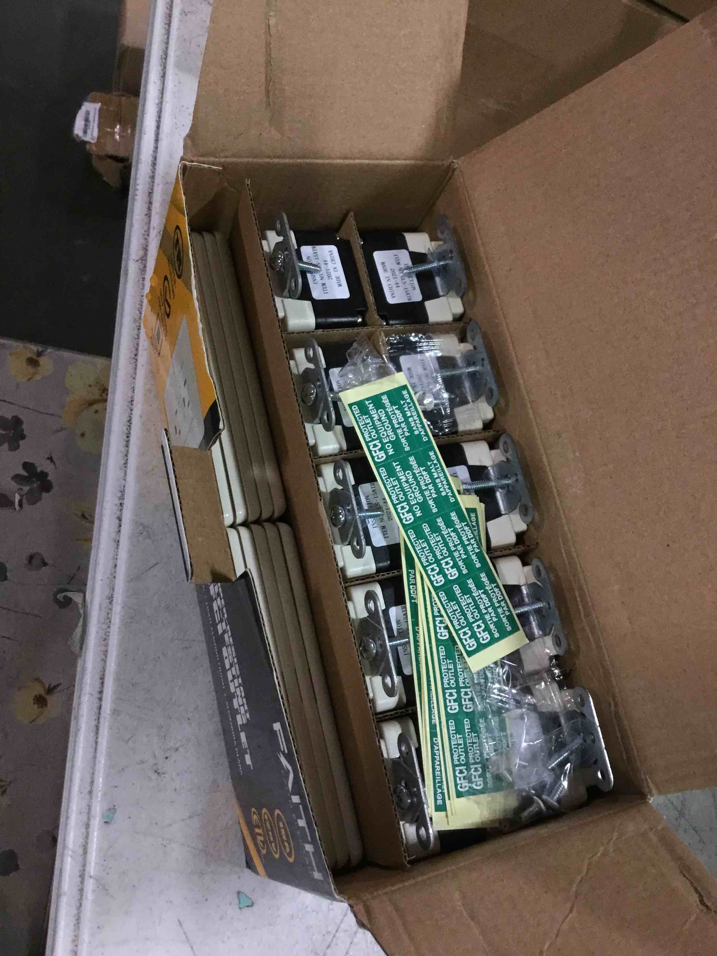 https://s3.amazonaws.com/lotting-images-prod/bidfta/BRN1480357_1733405994310.jpeg