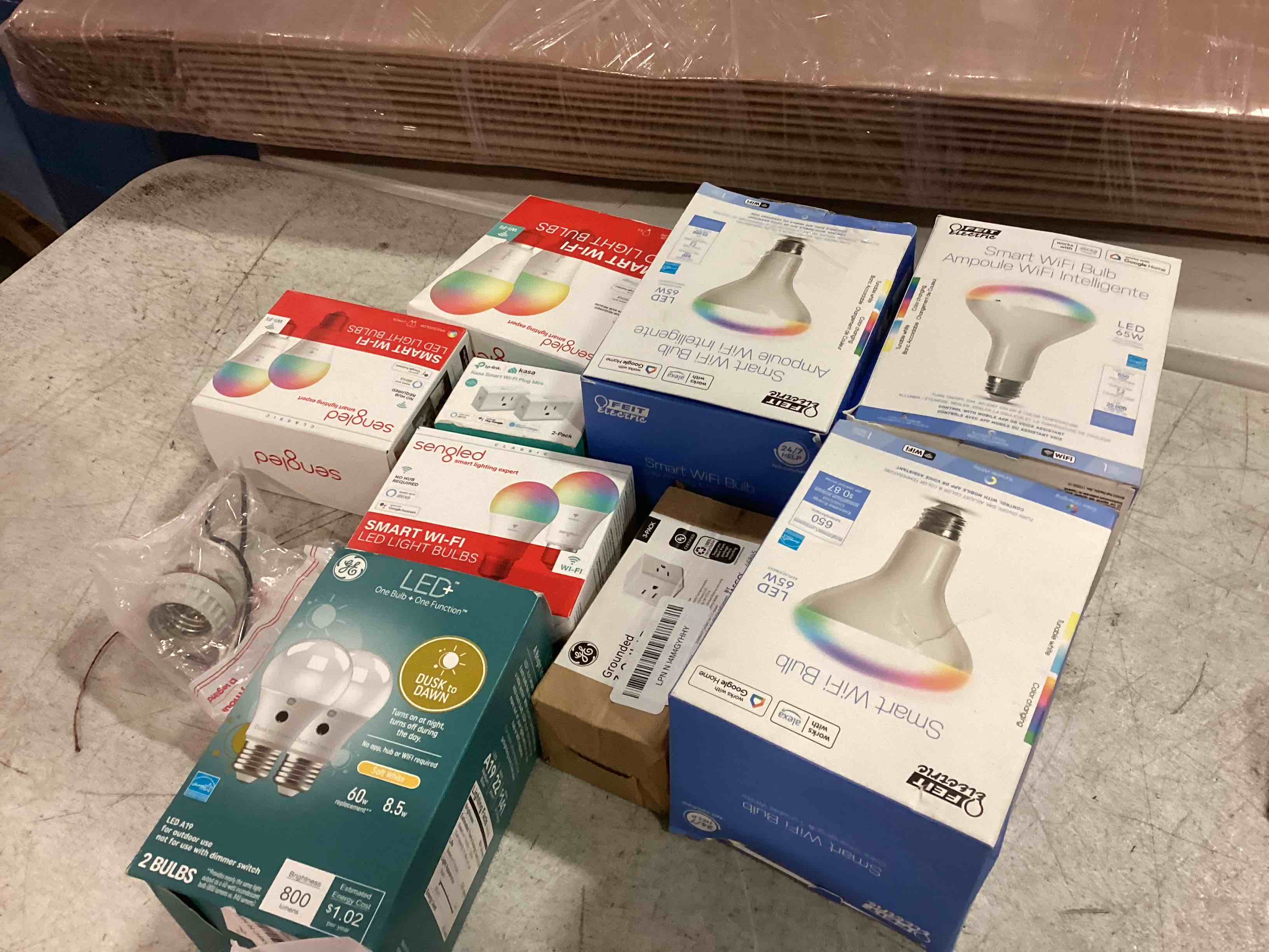https://s3.amazonaws.com/lotting-images-prod/bidfta/BRN1481300_1733864261066.jpeg