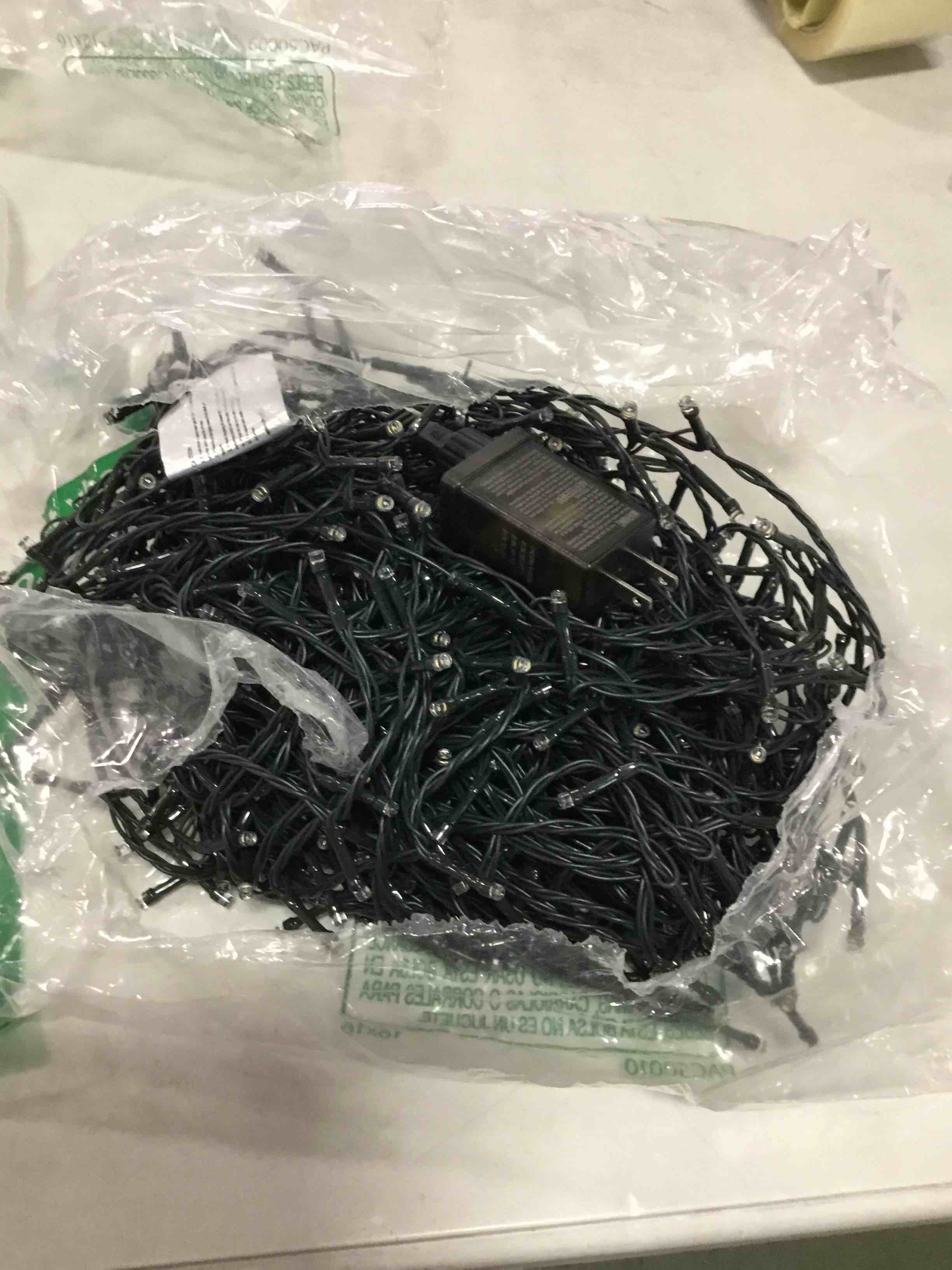 https://s3.amazonaws.com/lotting-images-prod/bidfta/BRN1482700_1735832384680.jpeg
