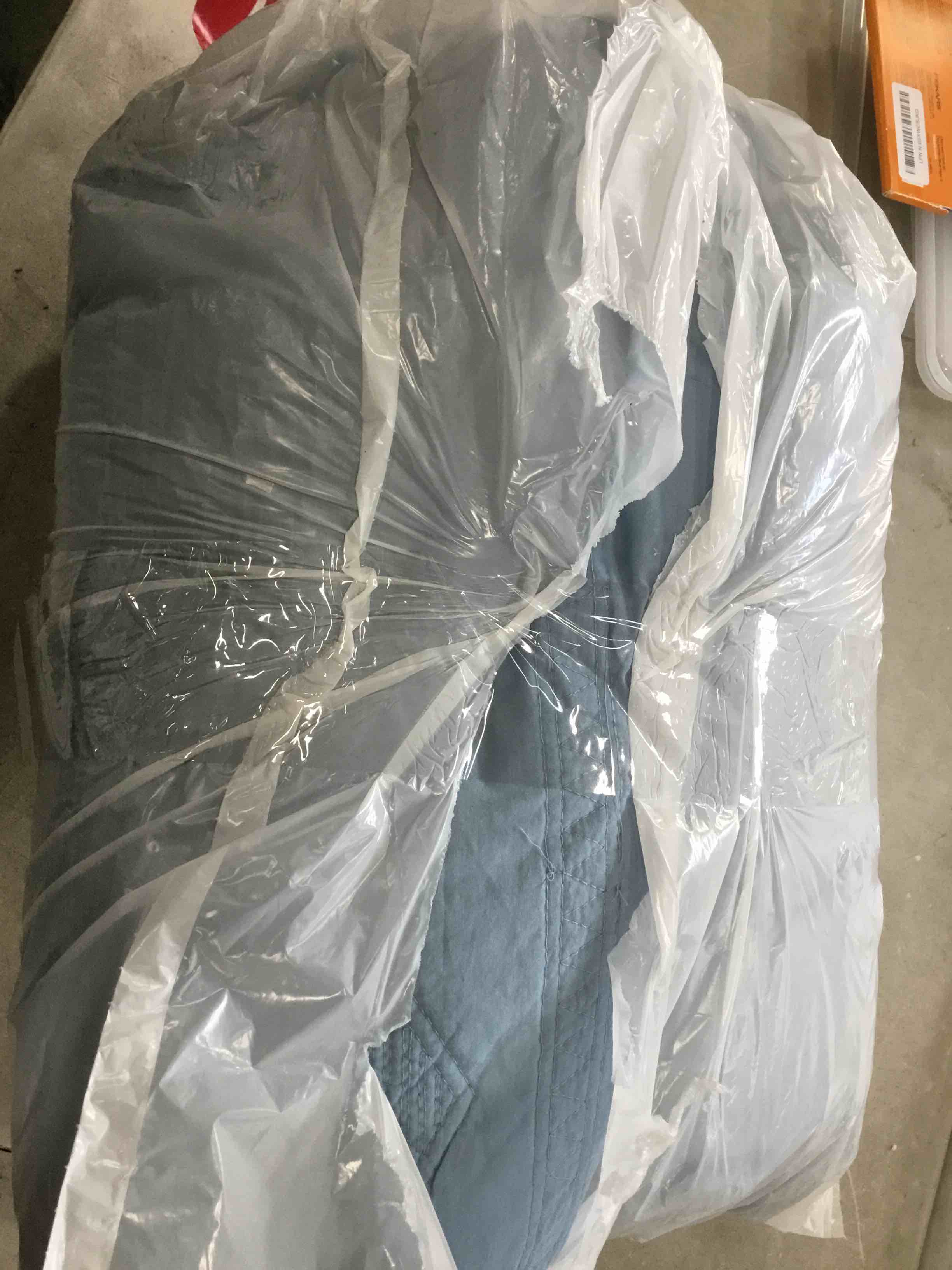https://s3.amazonaws.com/lotting-images-prod/bidfta/BRN1482942_1743597944460.jpeg