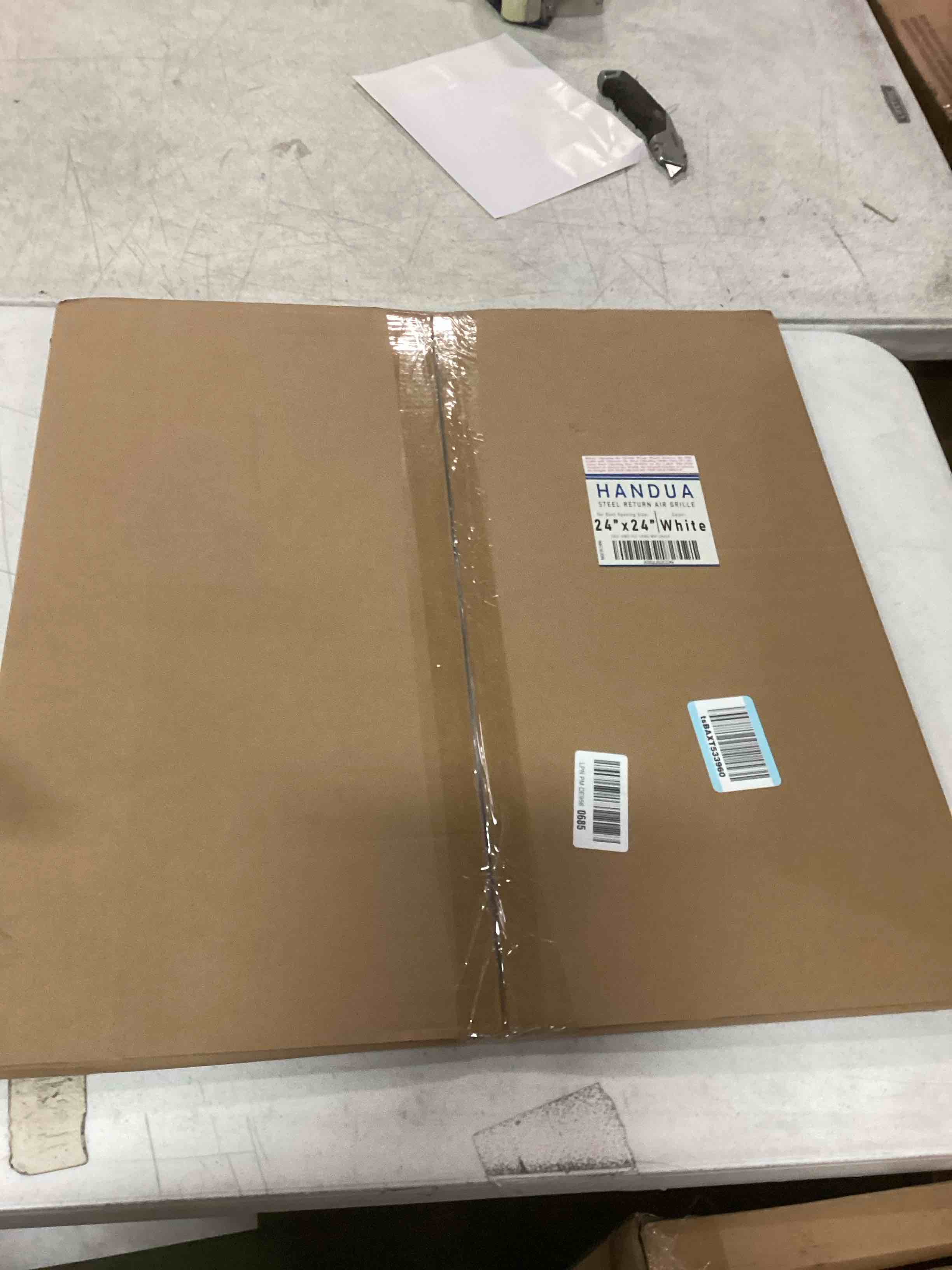 https://s3.amazonaws.com/lotting-images-prod/bidfta/BRN1483499_1733516503632.jpeg
