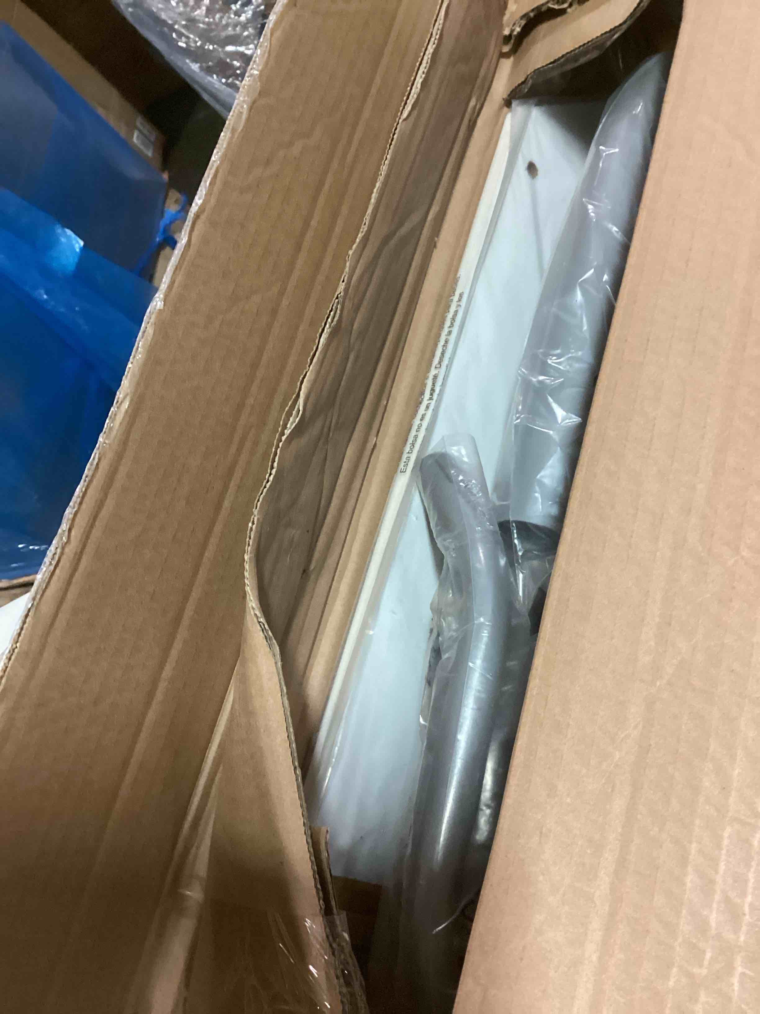 https://s3.amazonaws.com/lotting-images-prod/bidfta/BRN1483904_1733856797365.jpeg