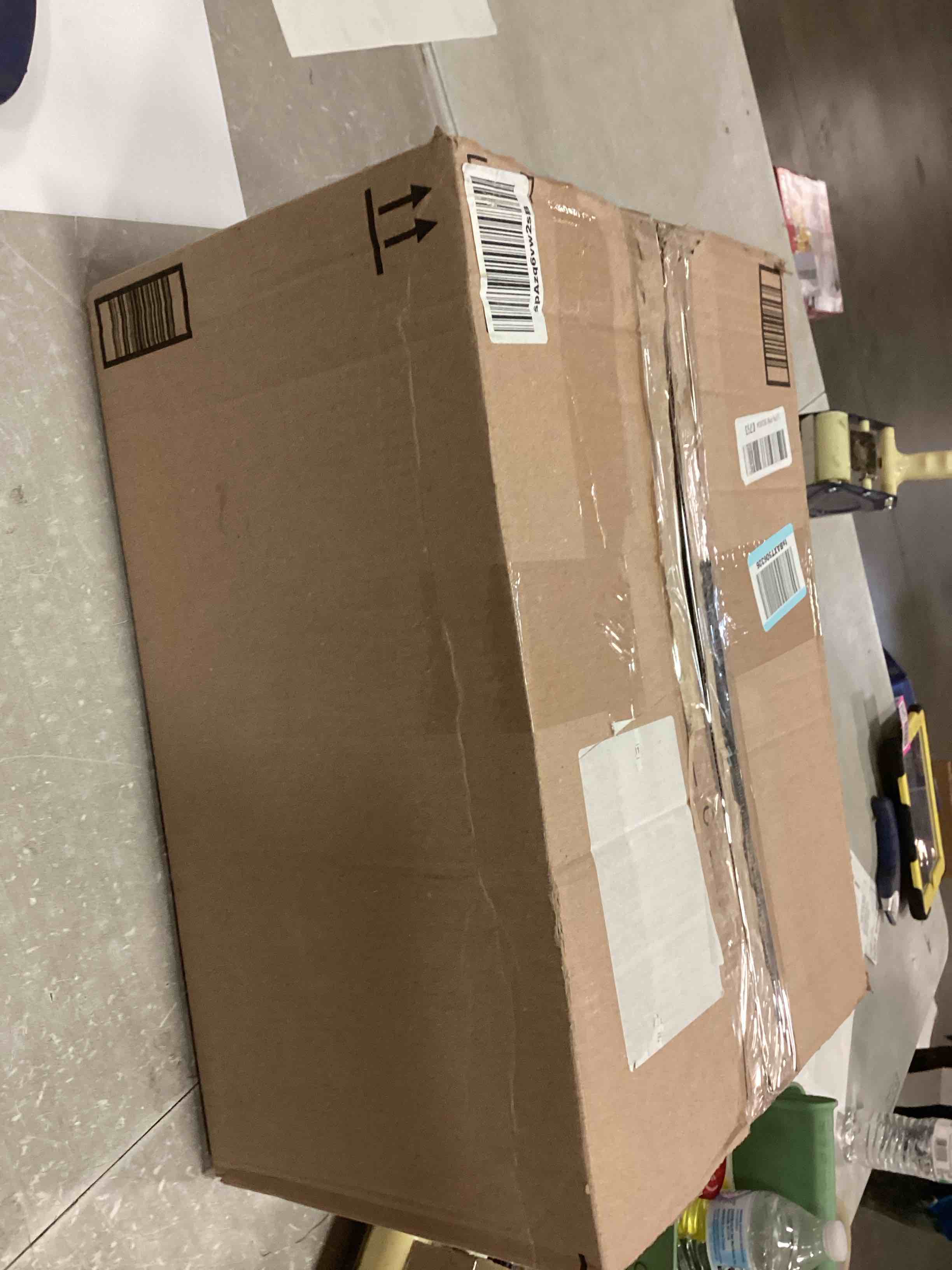 https://s3.amazonaws.com/lotting-images-prod/bidfta/BRN1485324_1734611808338.jpeg