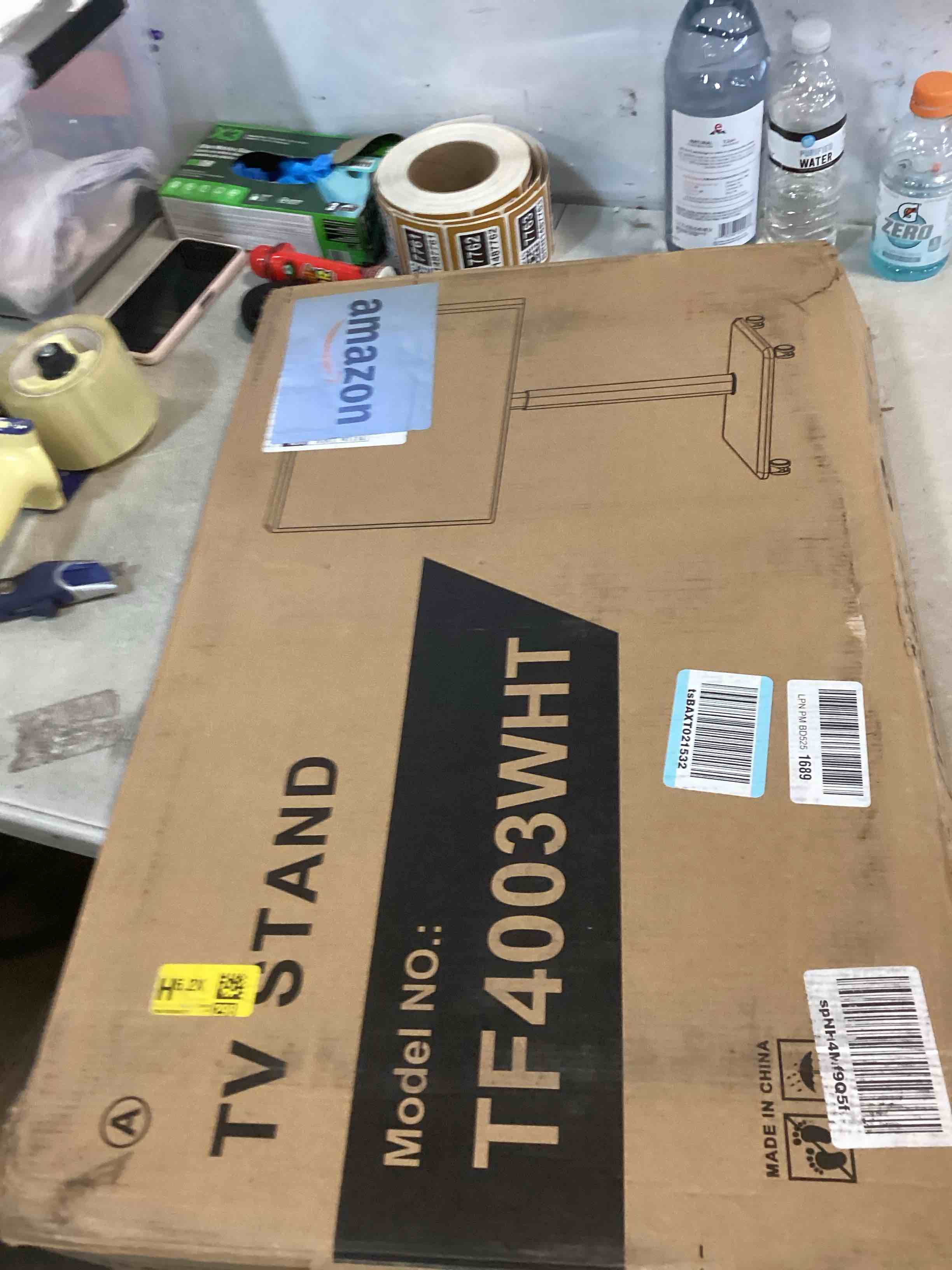https://s3.amazonaws.com/lotting-images-prod/bidfta/BRN1487749_1733511278138.jpeg