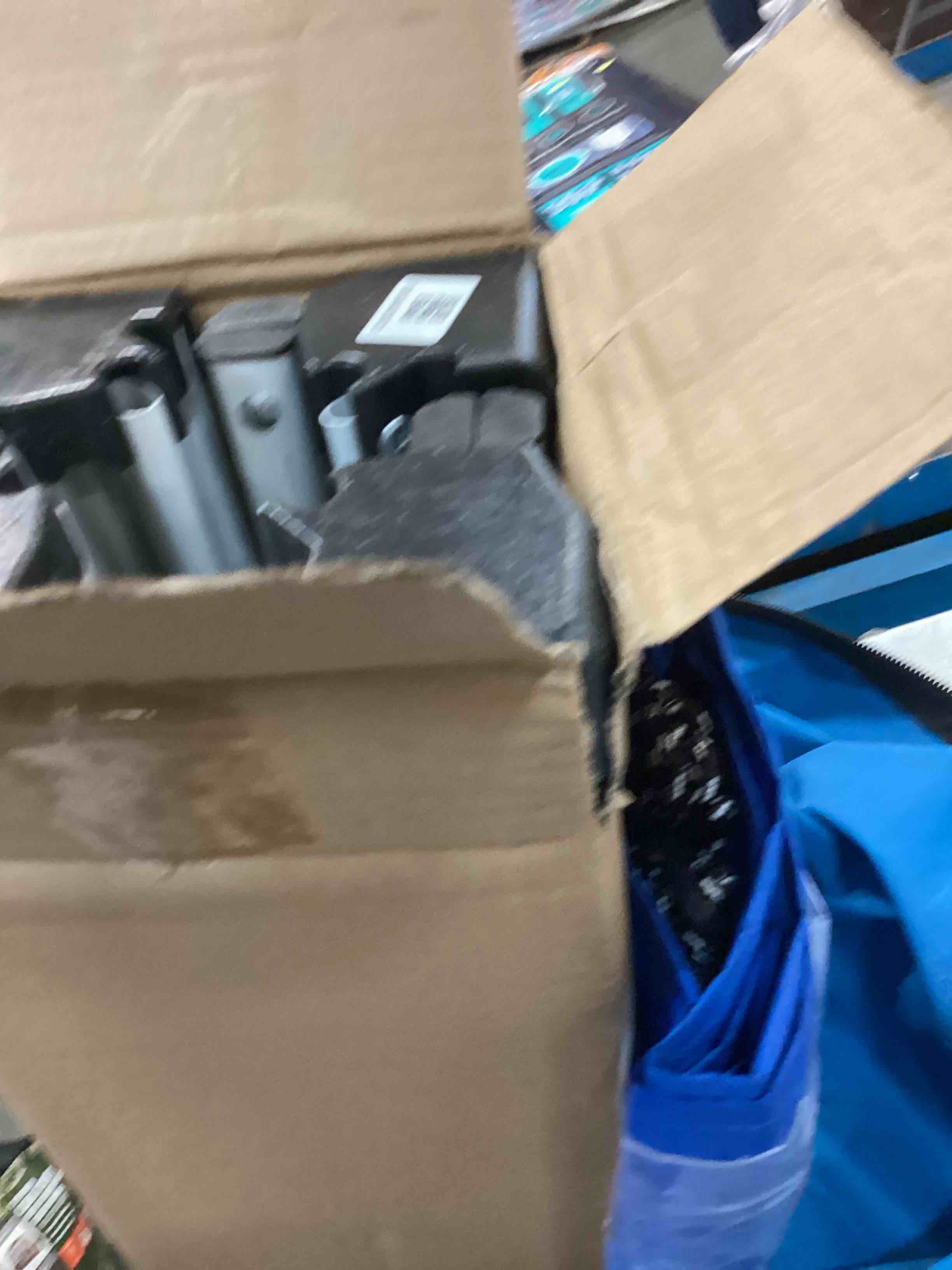 https://s3.amazonaws.com/lotting-images-prod/bidfta/BRN1488357_1733944881394.jpeg