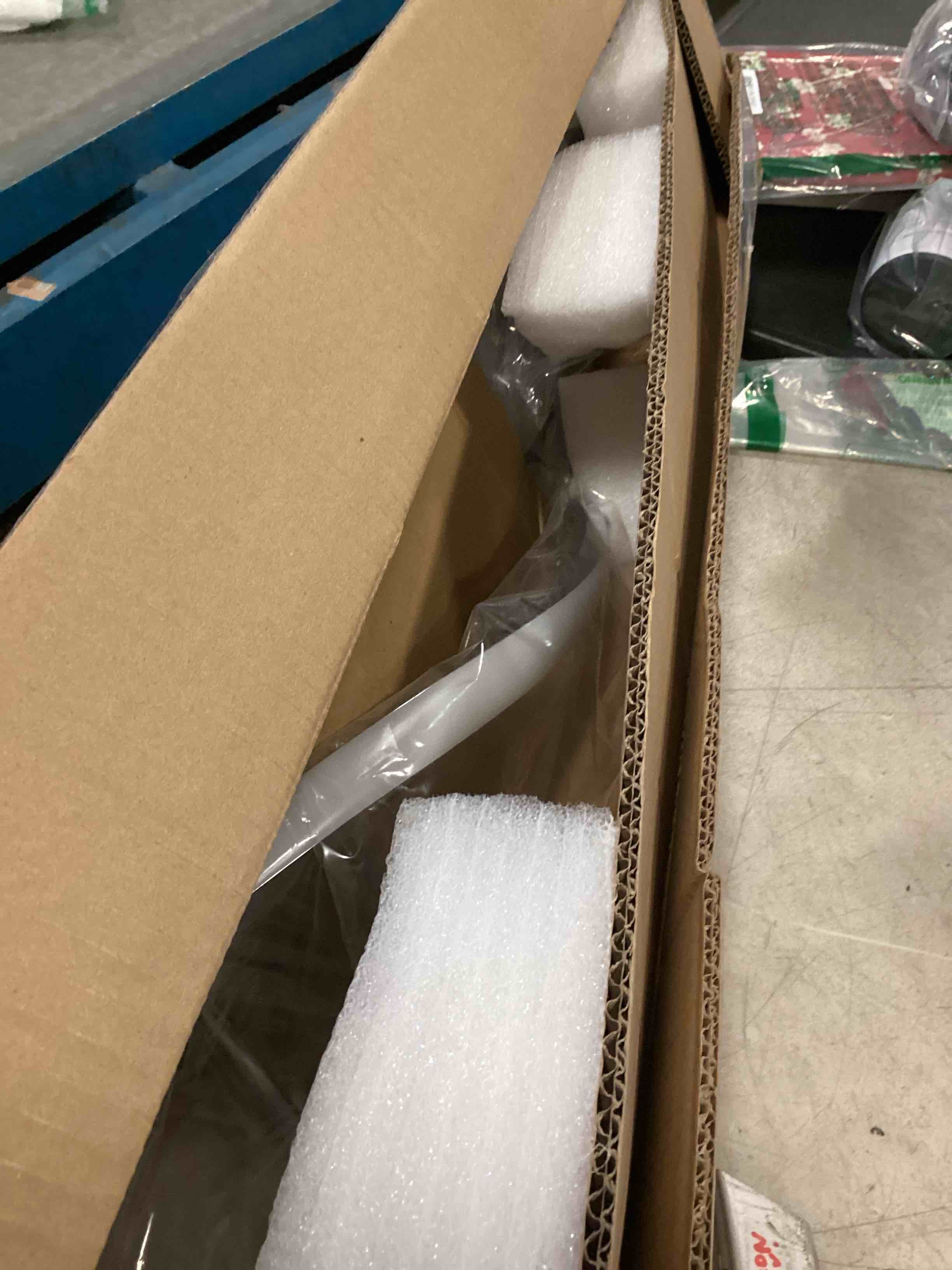 https://s3.amazonaws.com/lotting-images-prod/bidfta/BRN1492503_1733201932240.jpeg