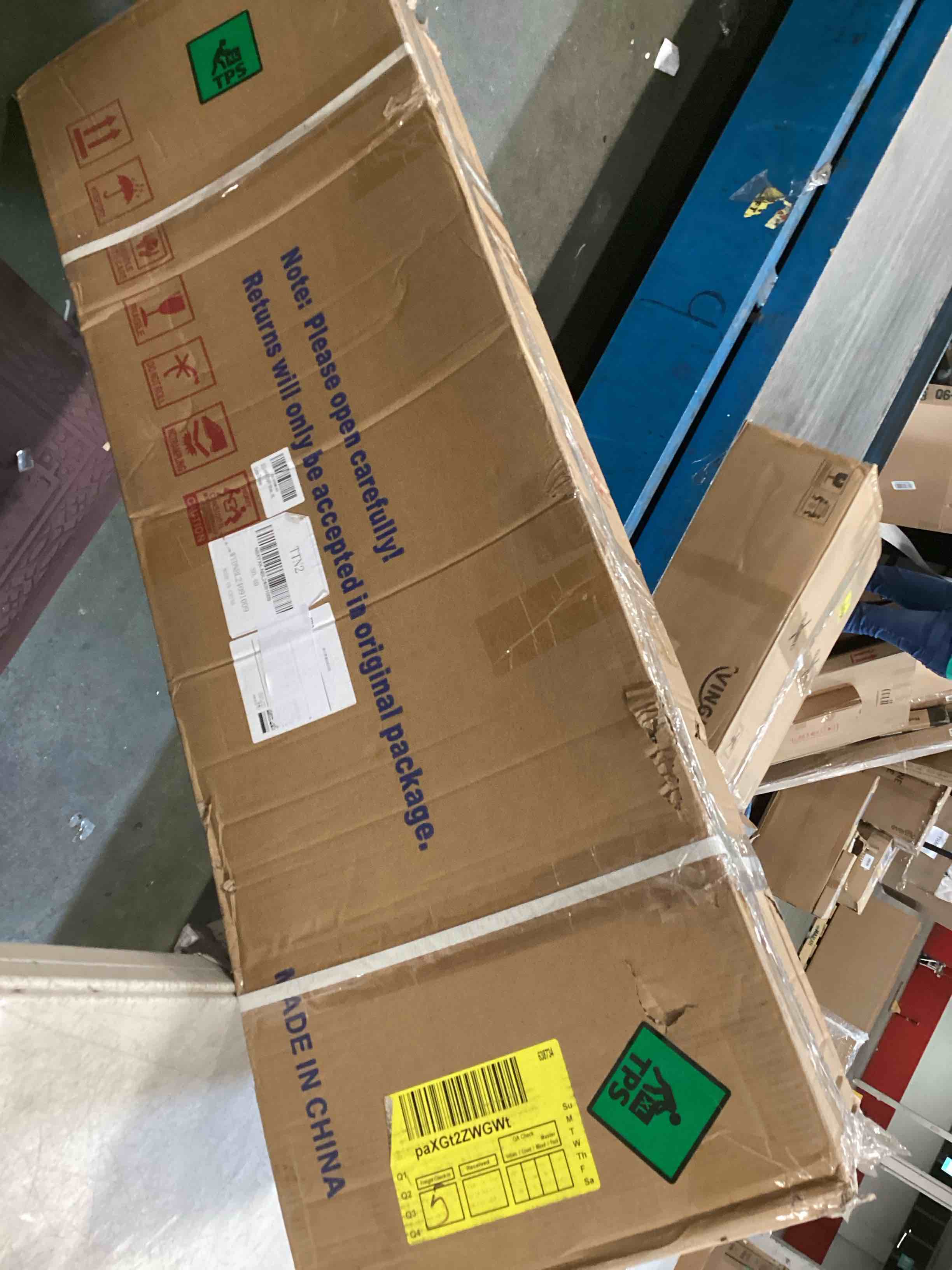 https://s3.amazonaws.com/lotting-images-prod/bidfta/BRN1492516_1733203655210.jpeg