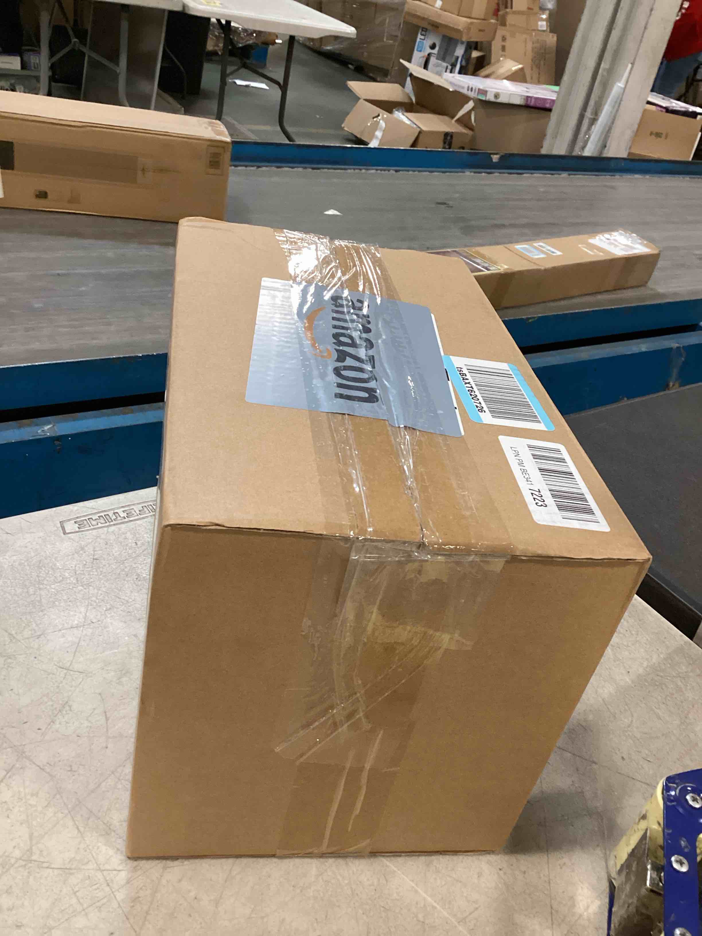 https://s3.amazonaws.com/lotting-images-prod/bidfta/BRN1493327_1733978097018.jpeg